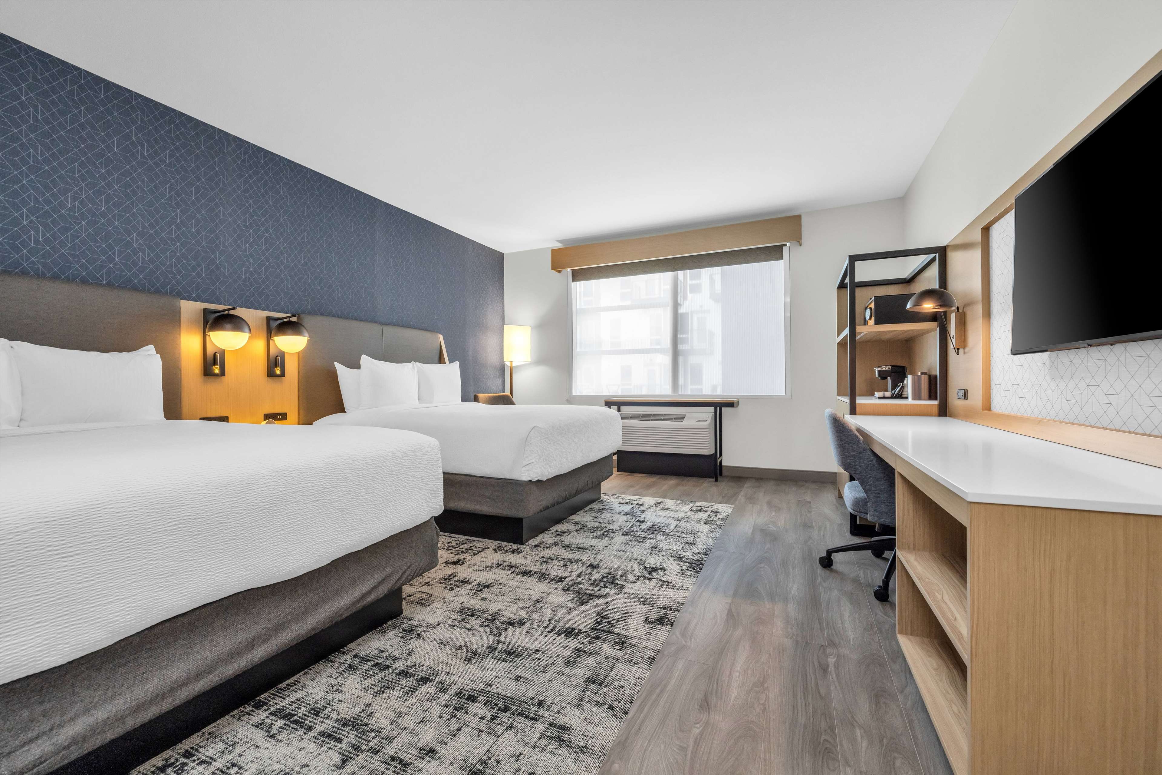 La Quinta Inn & Suites by Wyndham San Jose Airport-Downtown La Quinta Inn & Suites by Wyndham San Jose Airport-Downtown