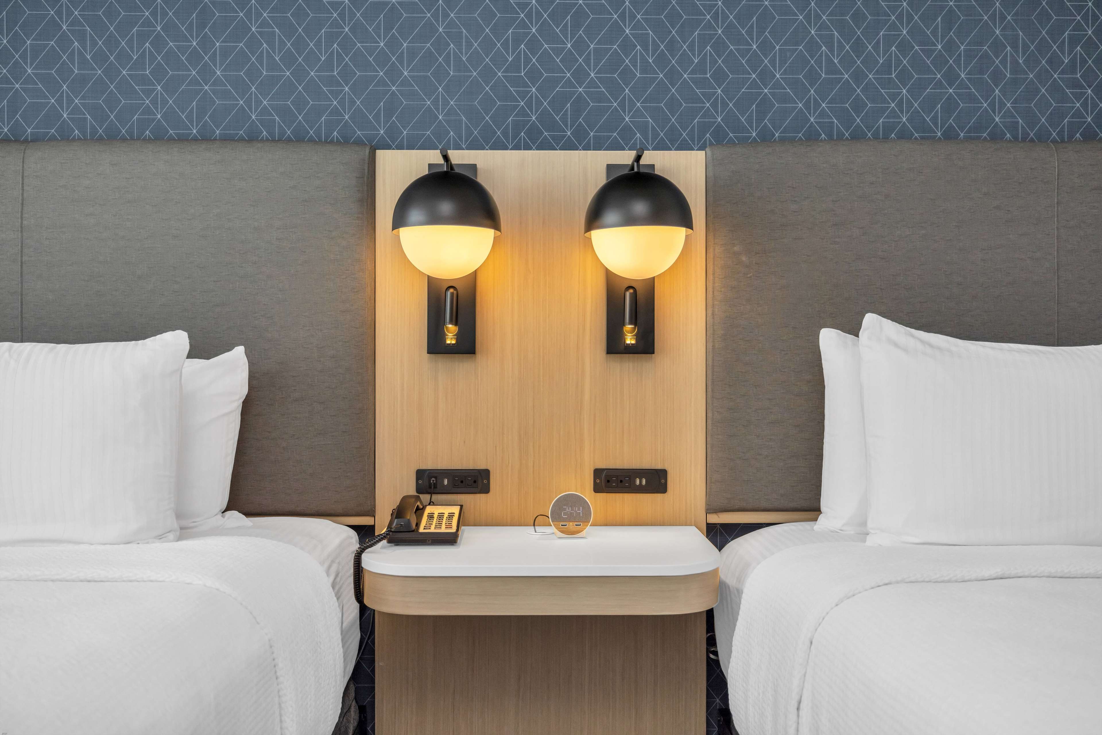 La Quinta Inn & Suites by Wyndham San Jose Airport-Downtown La Quinta Inn & Suites by Wyndham San Jose Airport-Downtown