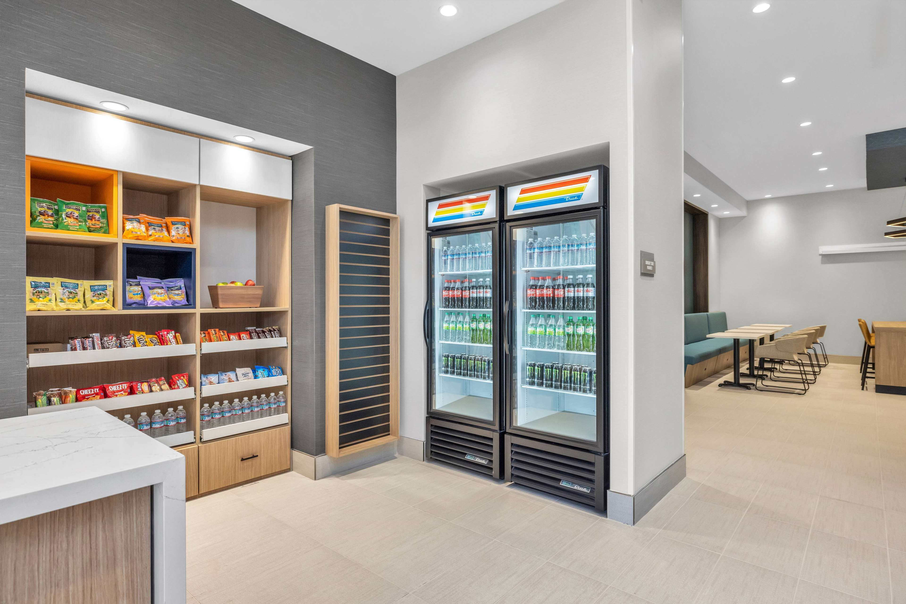 La Quinta Inn & Suites by Wyndham San Jose Airport-Downtown La Quinta Inn & Suites by Wyndham San Jose Airport-Downtown