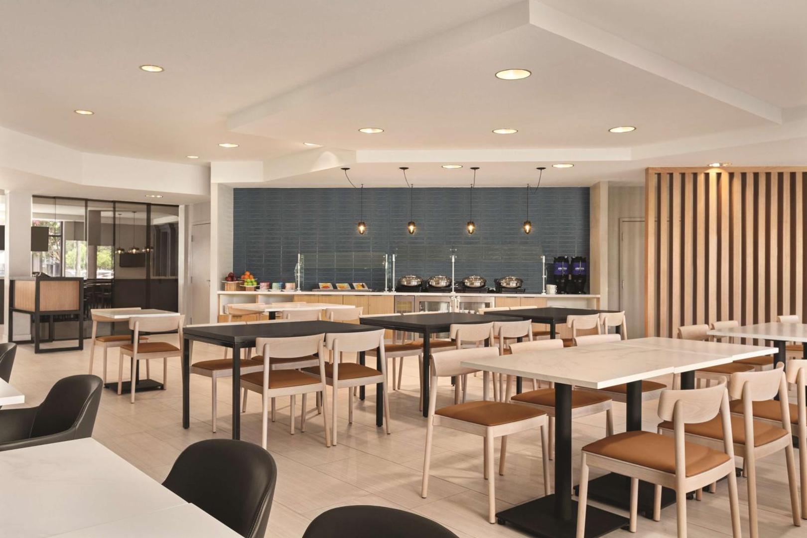 Radisson Hotel Sunnyvale – Silicon Valley Radisson Hotel Sunnyvale – Silicon Valley