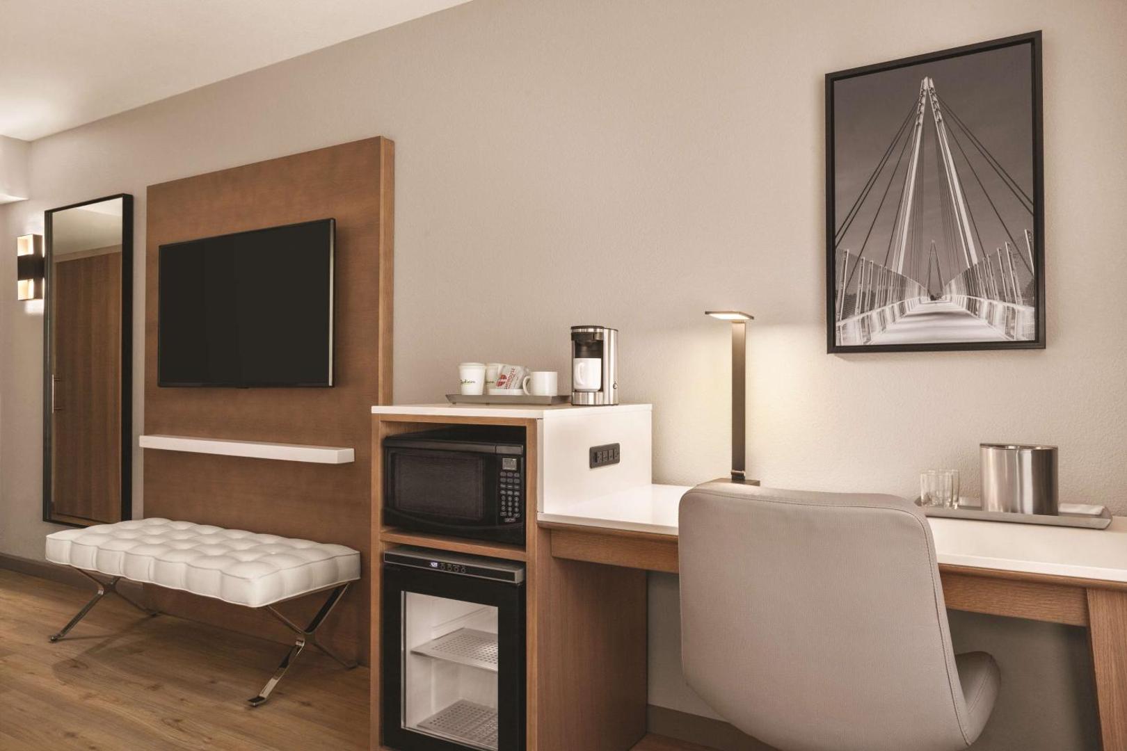Radisson Hotel Sunnyvale – Silicon Valley Radisson Hotel Sunnyvale – Silicon Valley