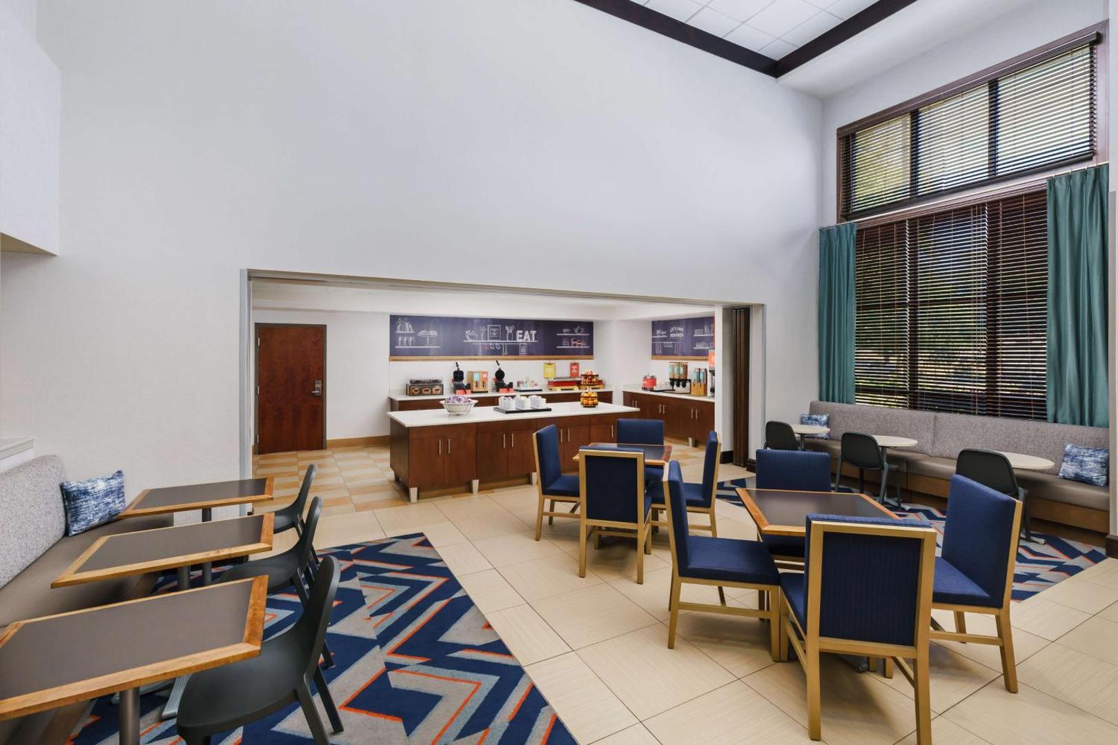 Hampton Inn & Suites West Sacramento Hampton Inn & Suites West Sacramento