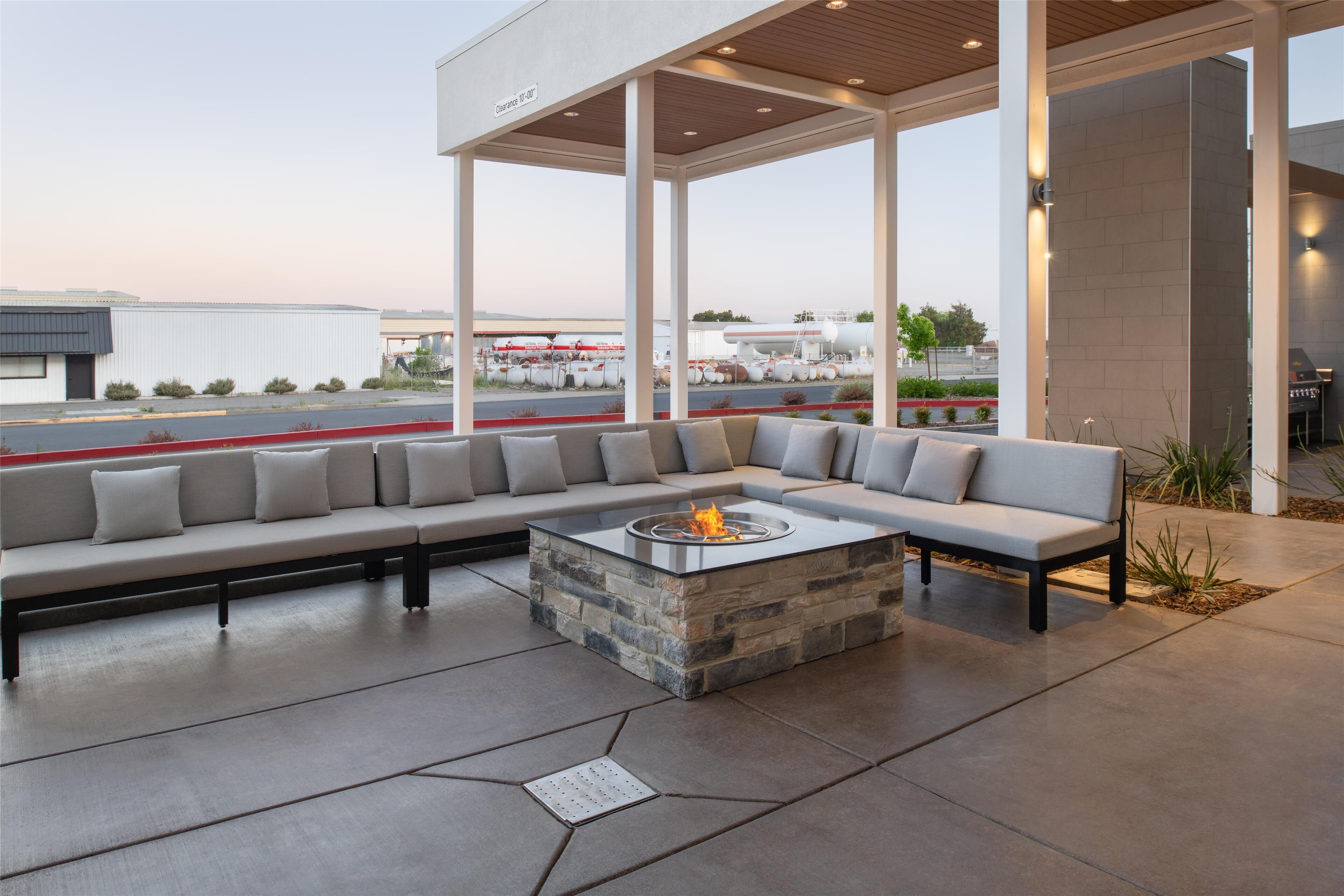 Home2 Suites by Hilton Woodland Sacramento