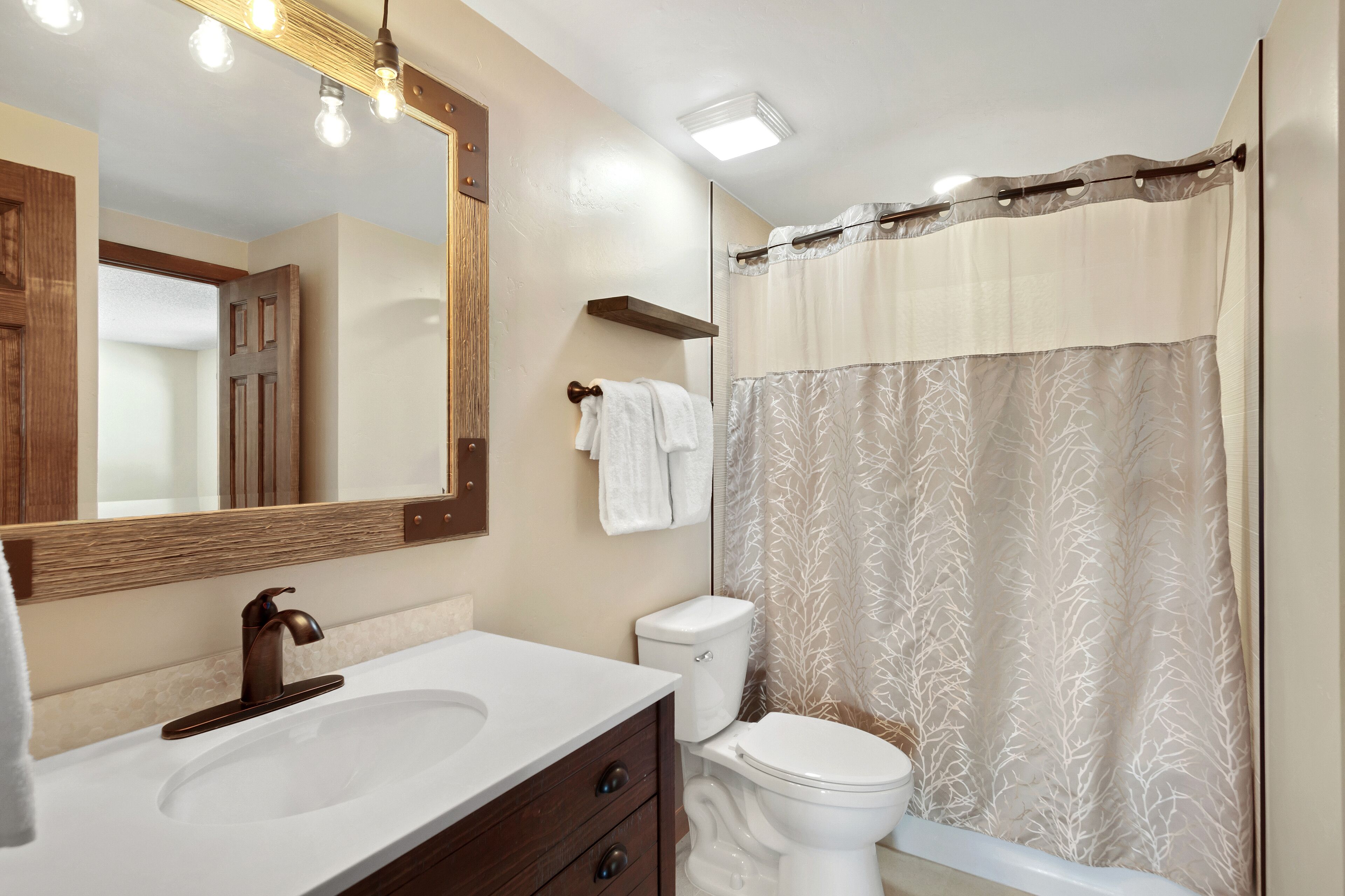 Gold Point Resort by Vacatia Gold Point Resort by Vacatia