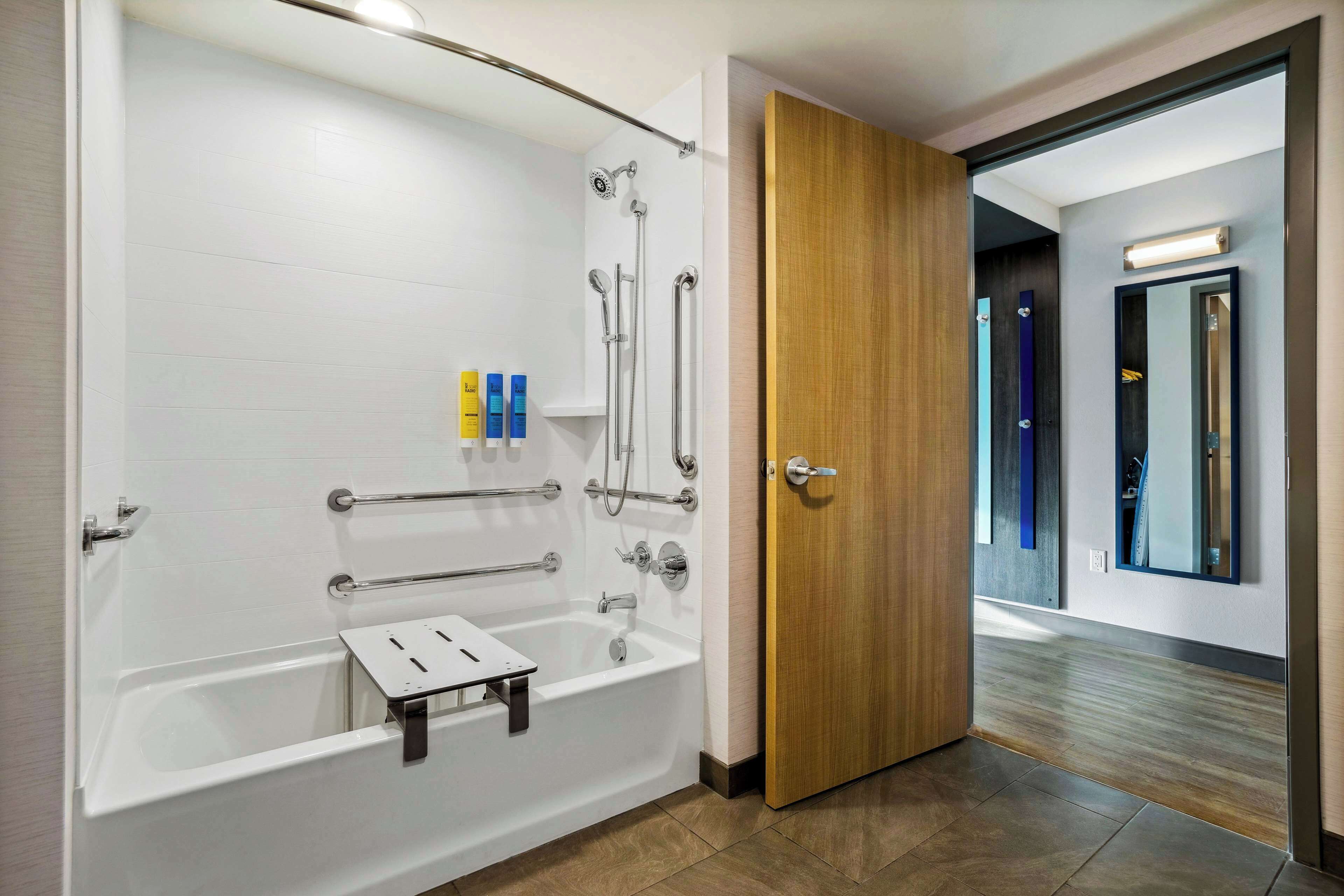 Tru by Hilton Colorado Springs Airport Tru by Hilton Colorado Springs Airport