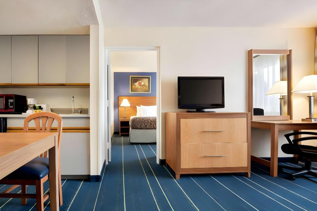 Aiden by Best Western @ Denver West/Golden Aiden by Best Western @ Denver West/Golden