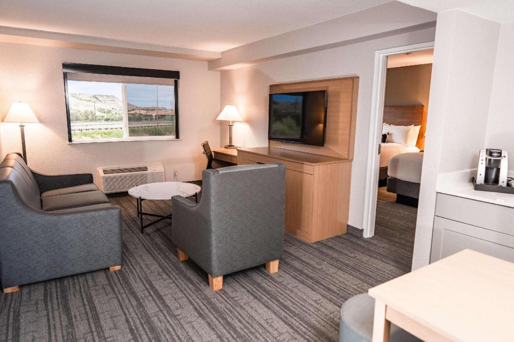 Aiden by Best Western @ Denver West/Golden Aiden by Best Western @ Denver West/Golden