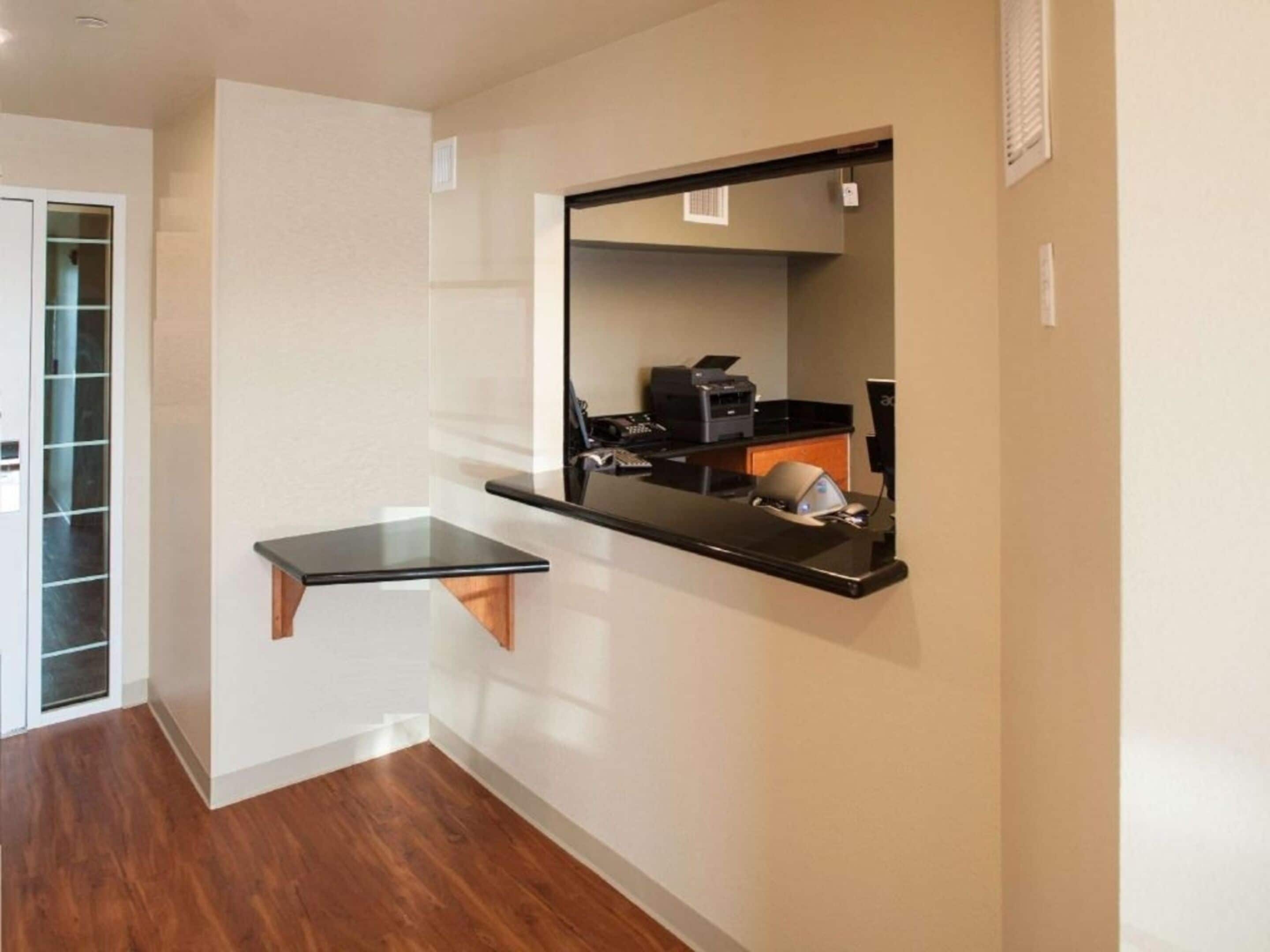 Woodspring Suites Grand Junction Woodspring Suites Grand Junction