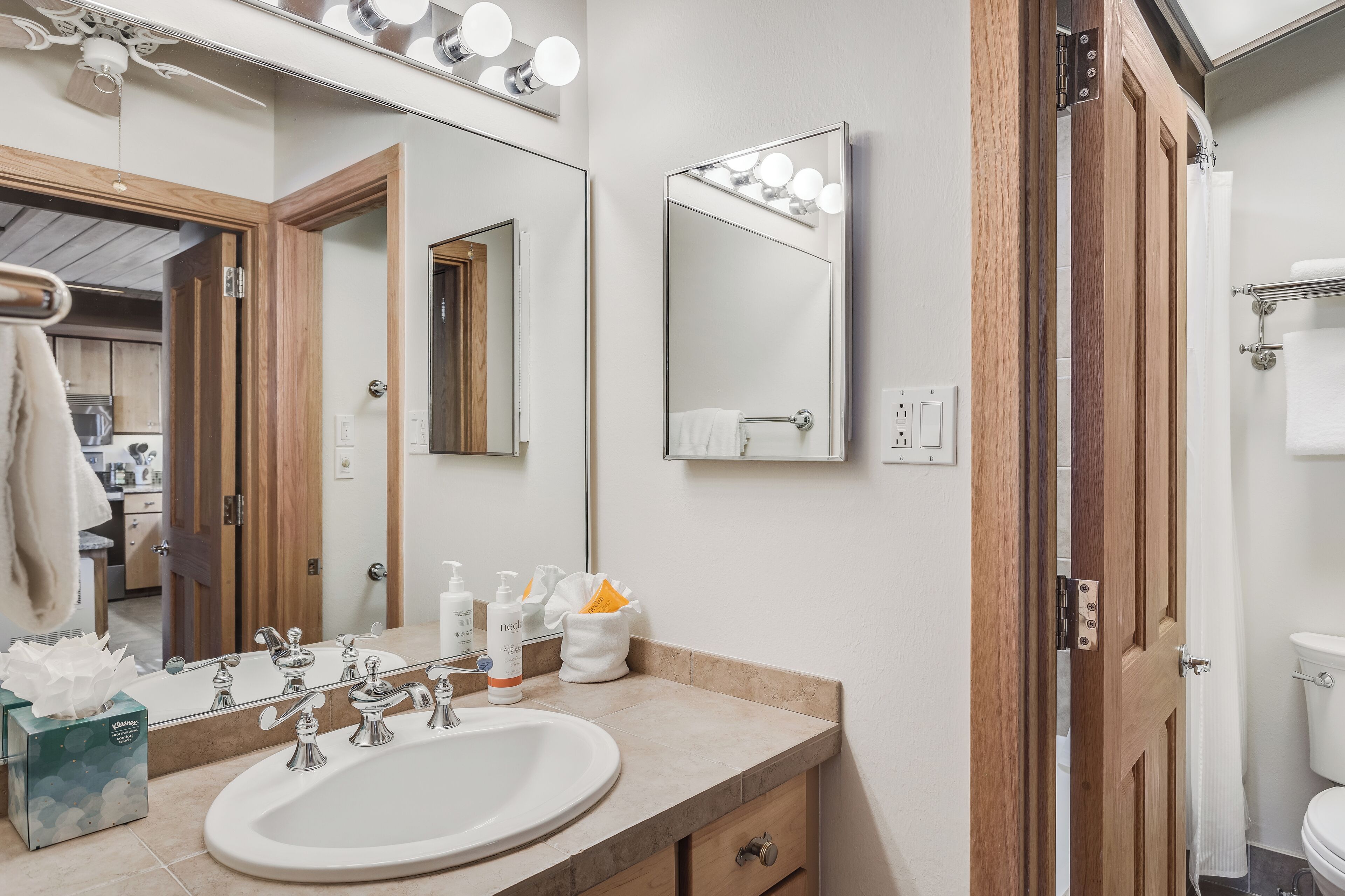 Laurelwood Condominiums Laurelwood Condominiums