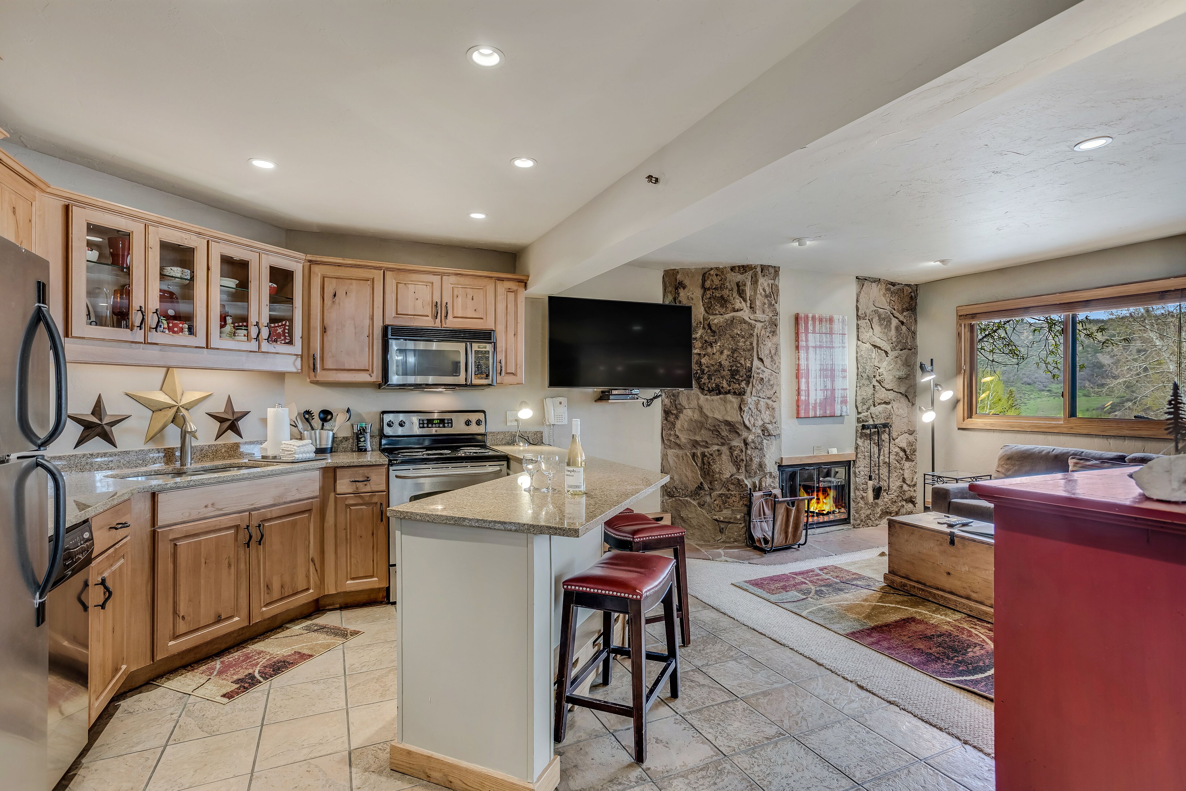 Laurelwood Condominiums Laurelwood Condominiums