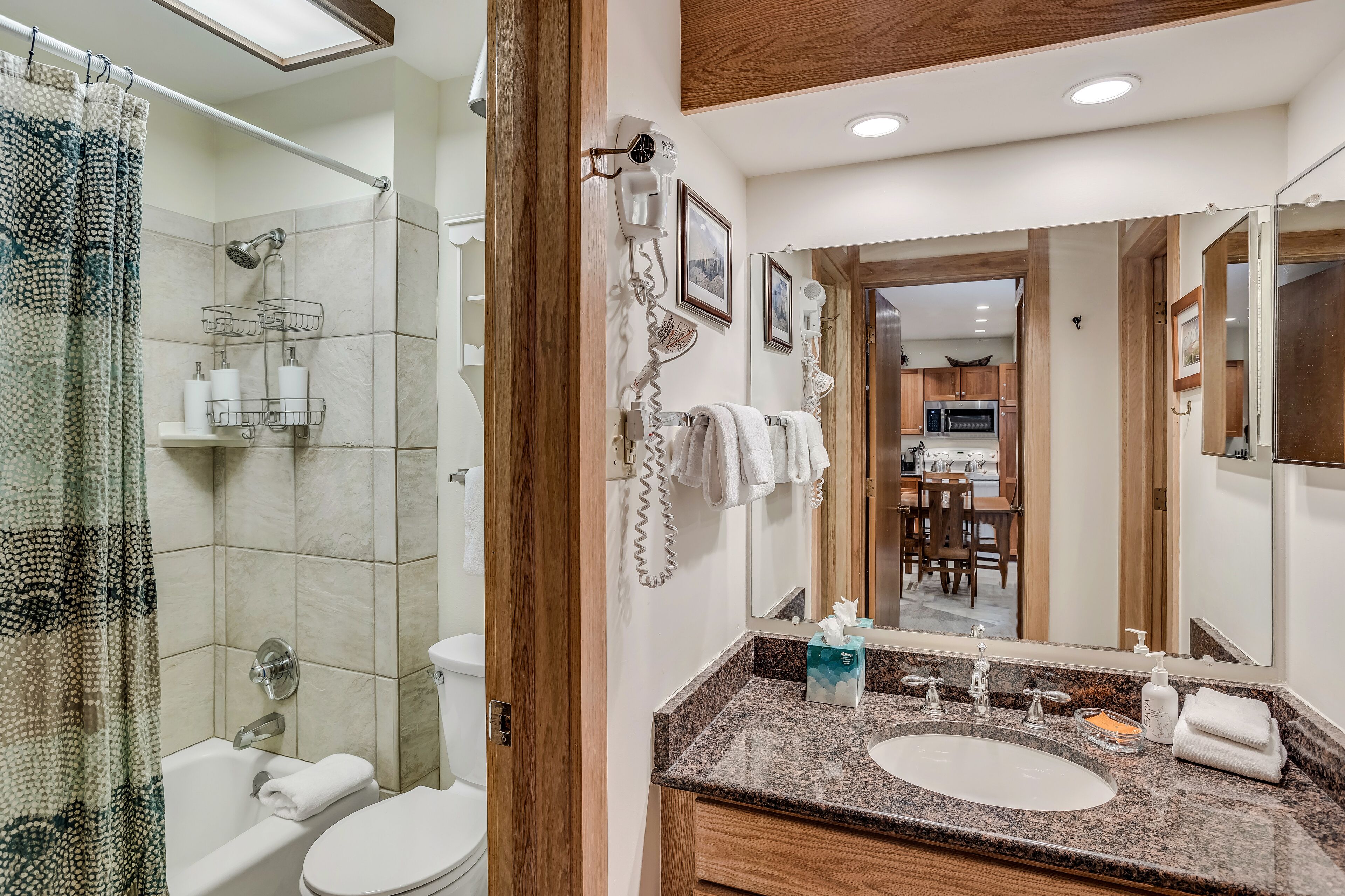 Laurelwood Condominiums Laurelwood Condominiums