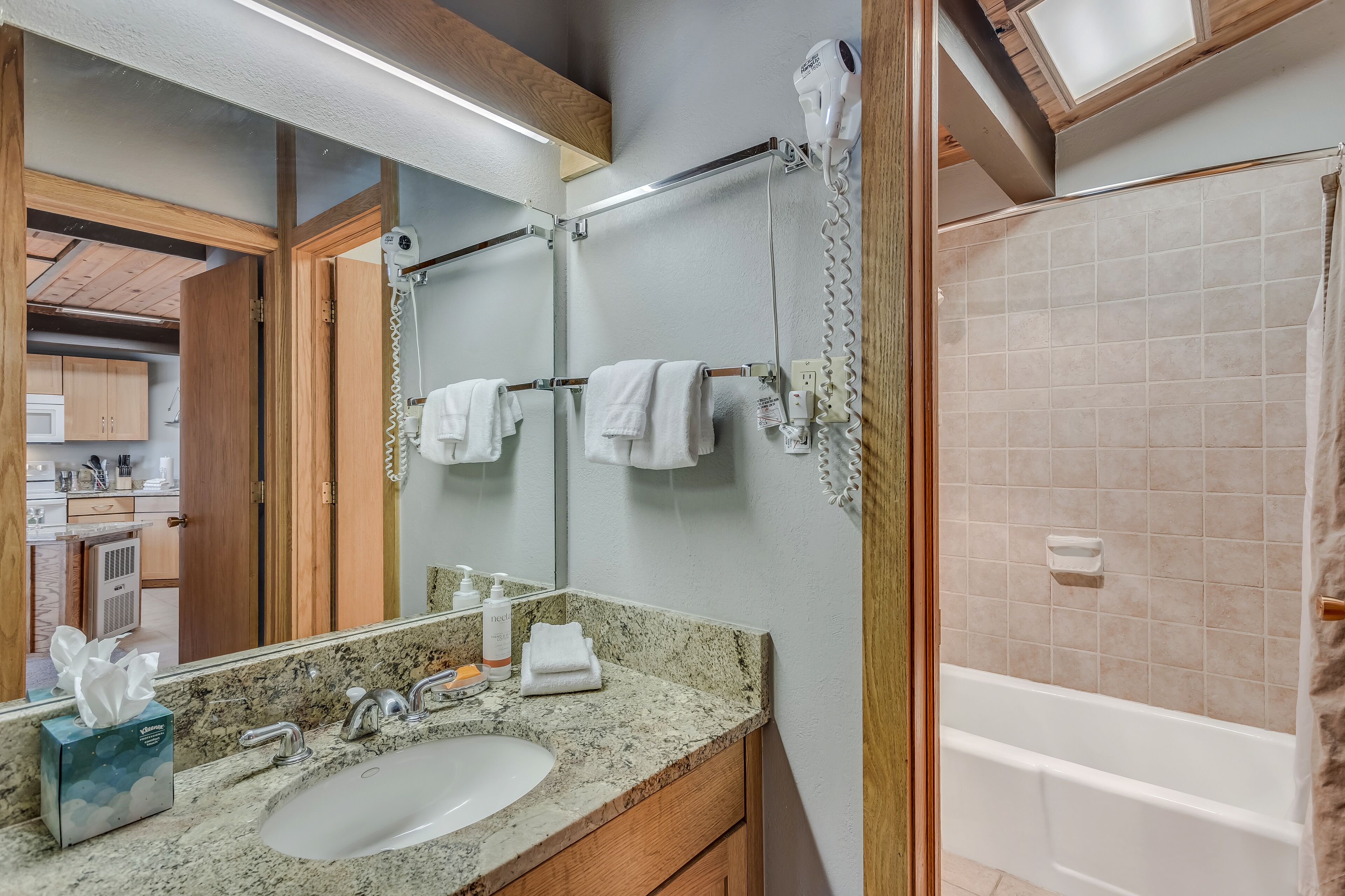 Laurelwood Condominiums Laurelwood Condominiums