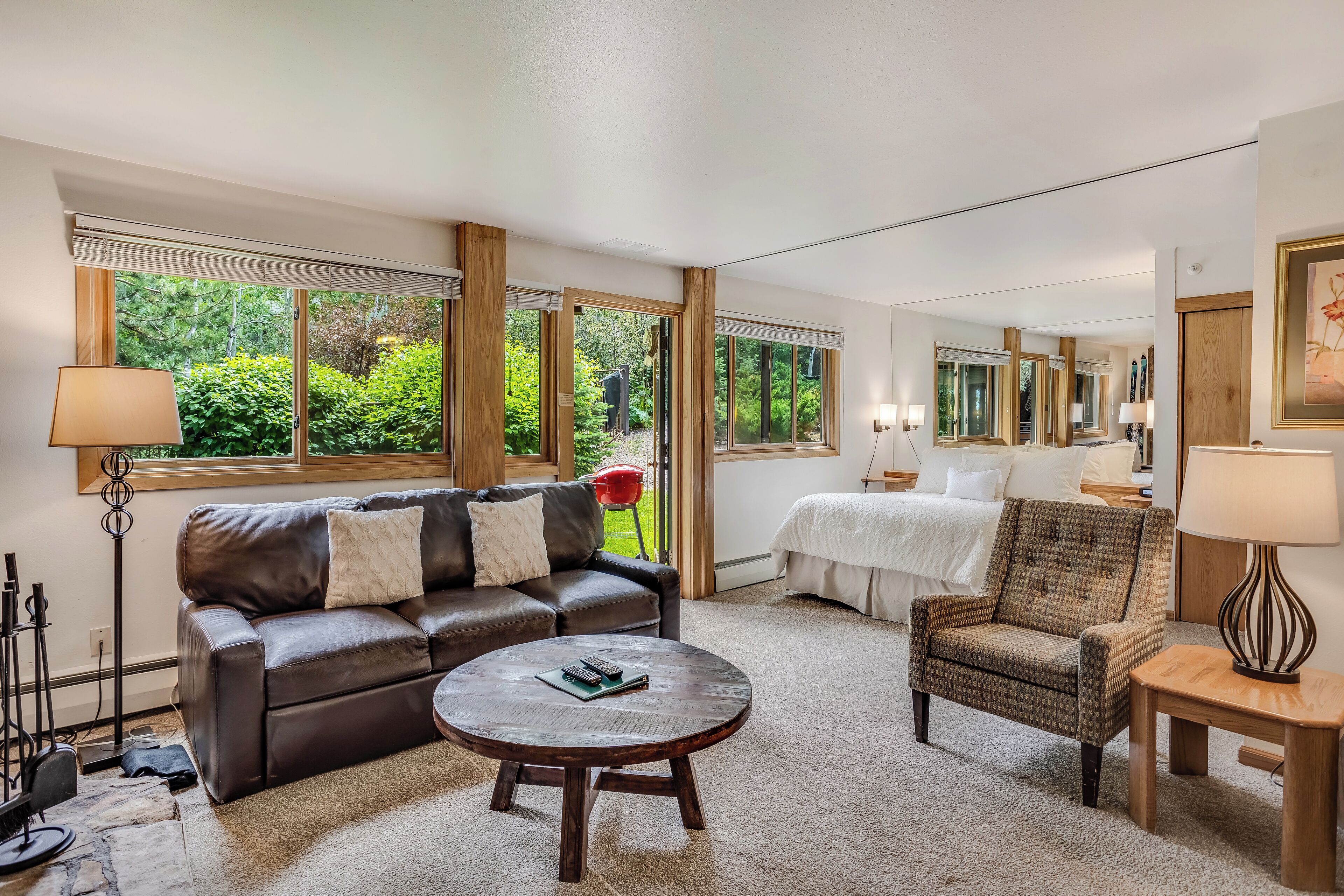 Laurelwood Condominiums Laurelwood Condominiums
