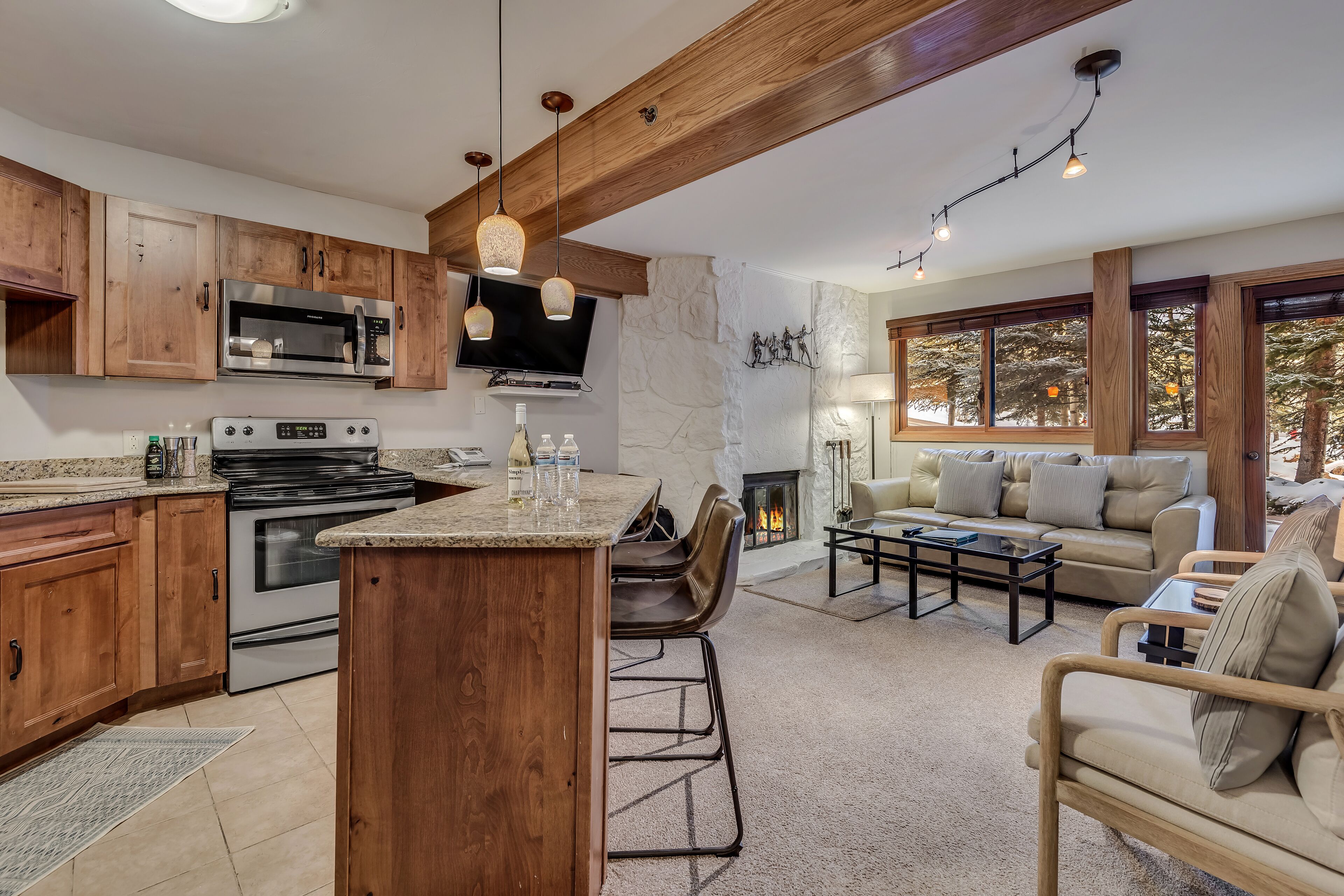 Laurelwood Condominiums Laurelwood Condominiums