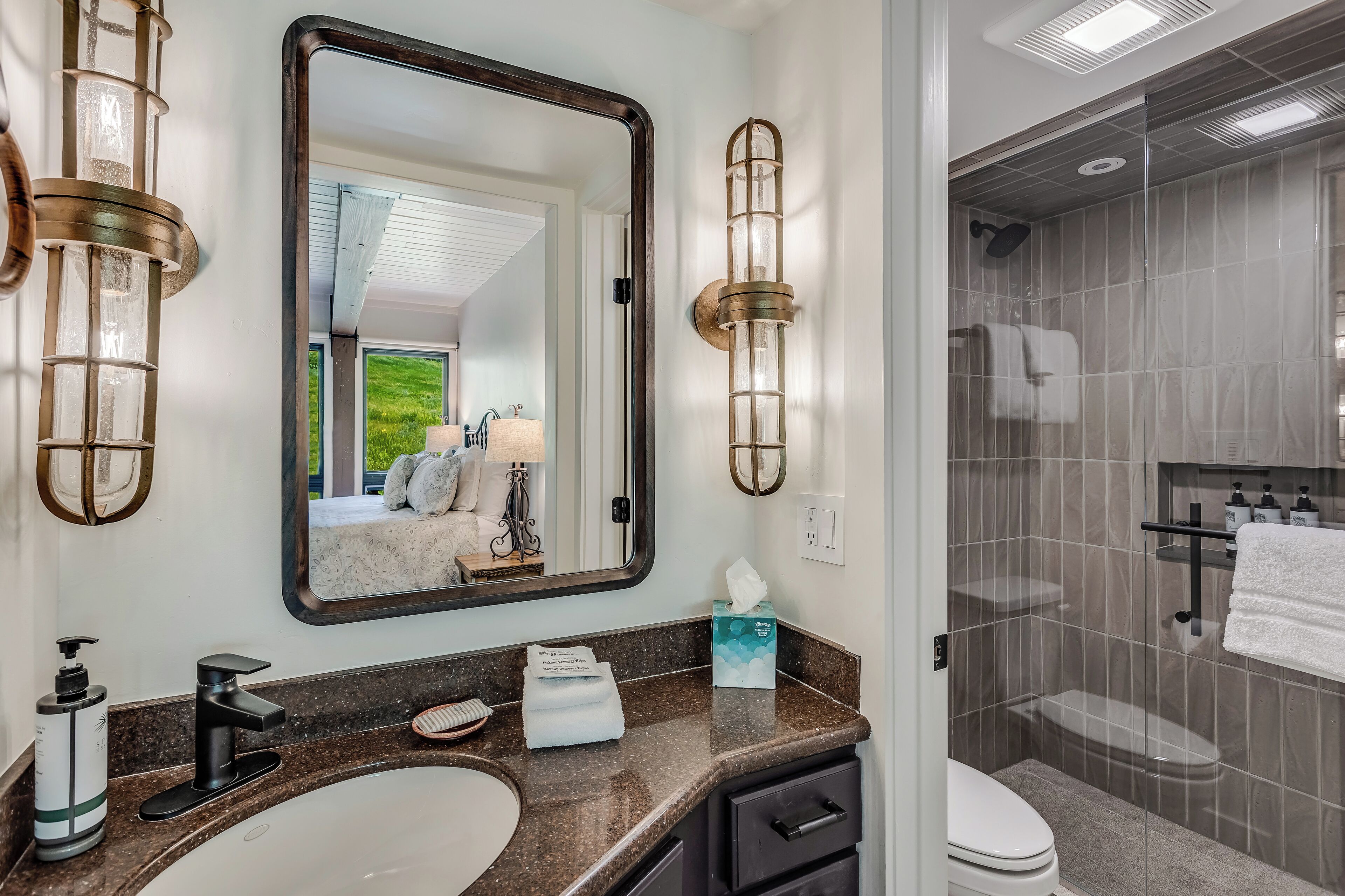 Laurelwood Condominiums Laurelwood Condominiums