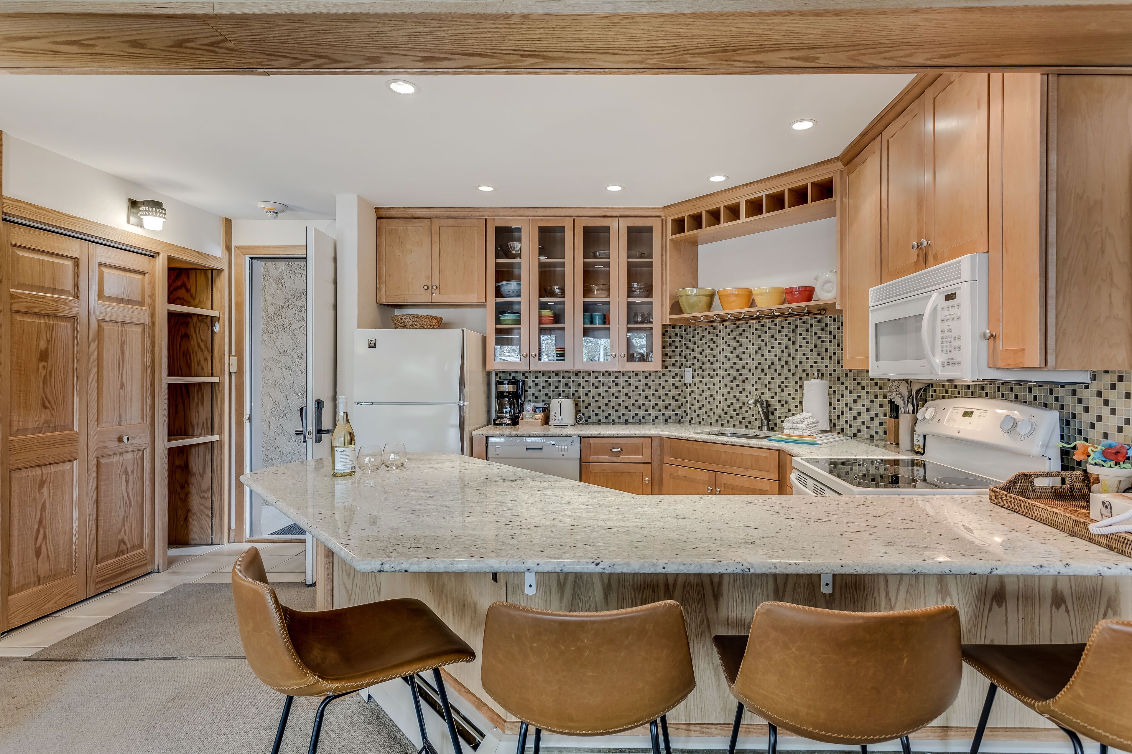 Laurelwood Condominiums Laurelwood Condominiums