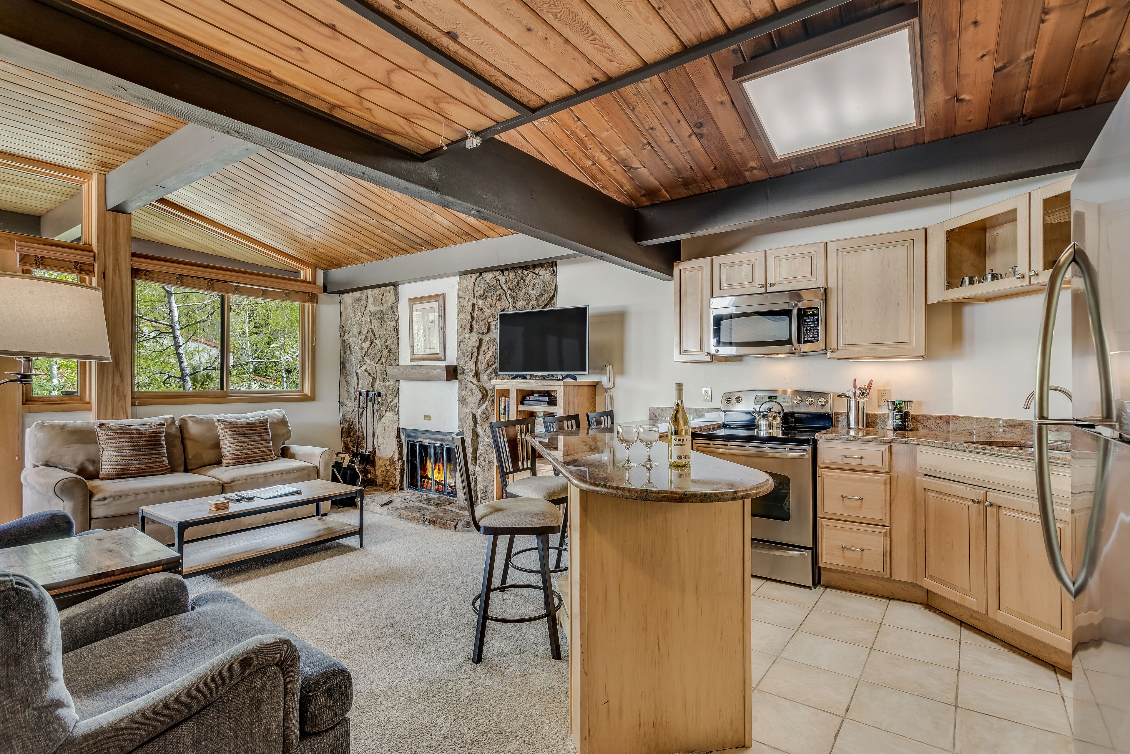 Laurelwood Condominiums Laurelwood Condominiums