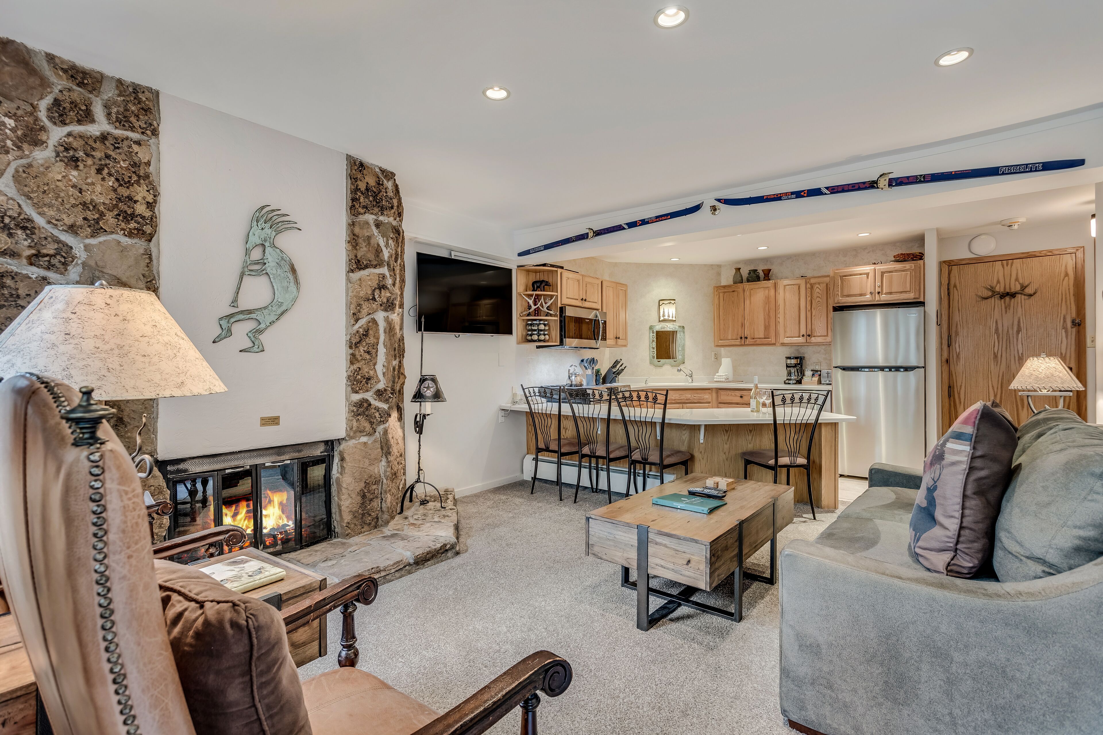 Laurelwood Condominiums Laurelwood Condominiums