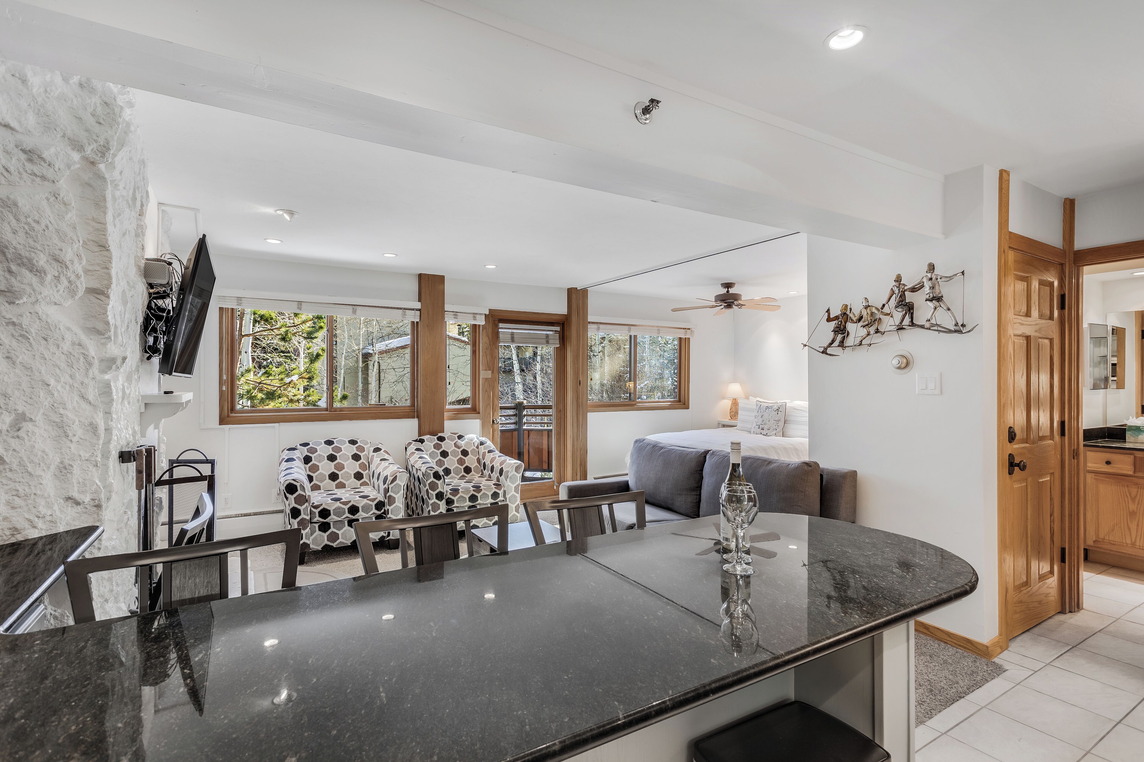 Laurelwood Condominiums Laurelwood Condominiums