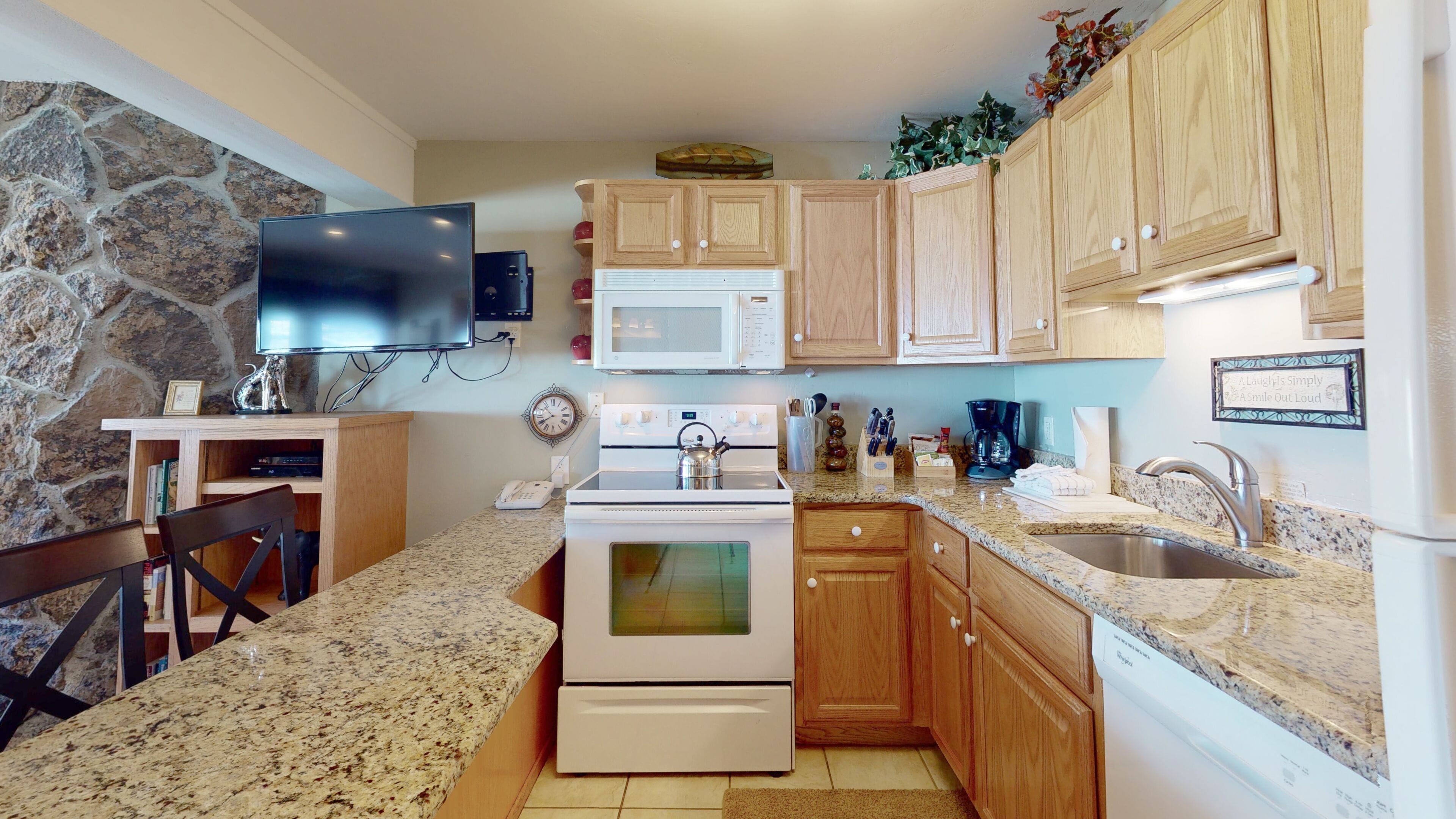 Laurelwood Condominiums Laurelwood Condominiums