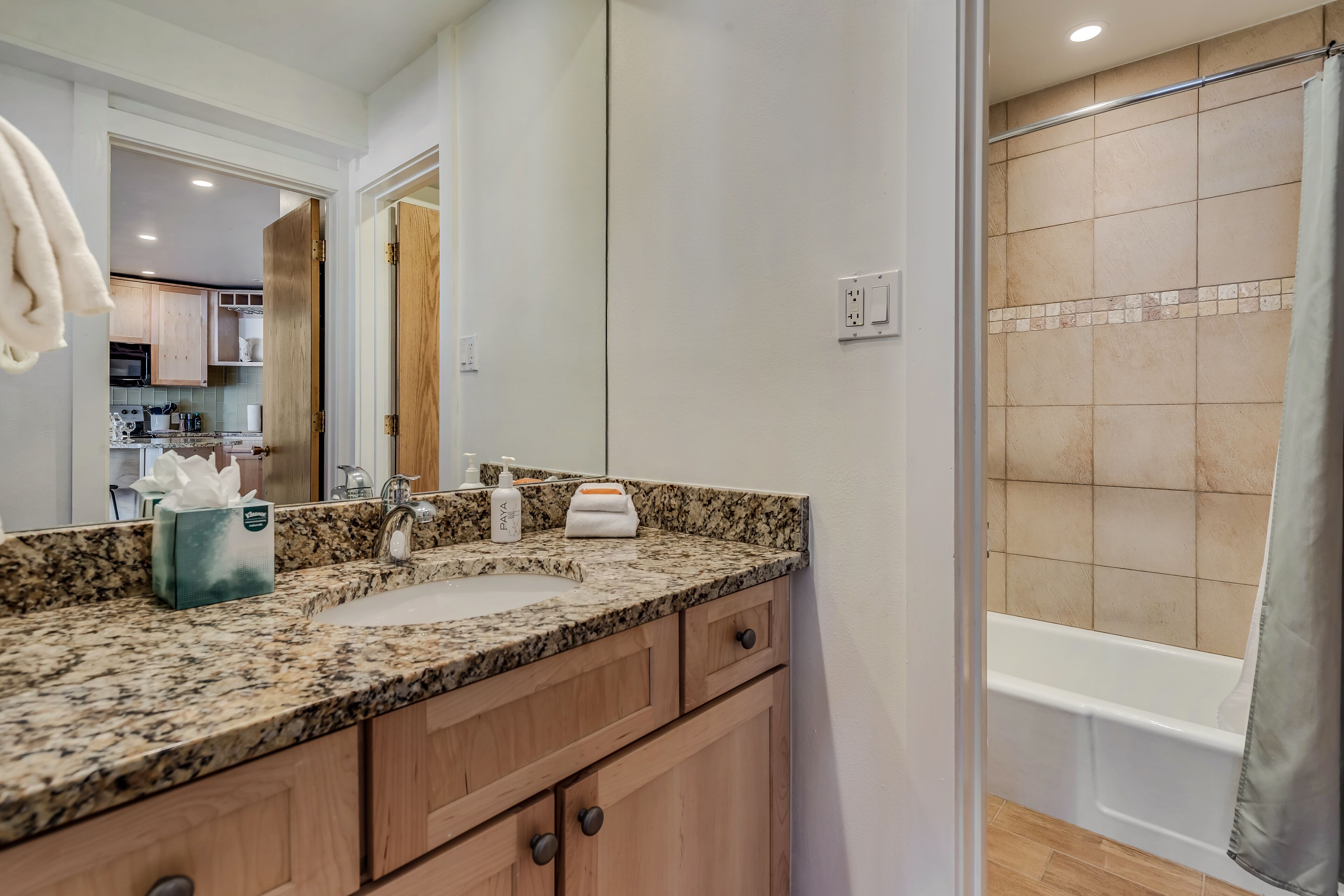 Laurelwood Condominiums Laurelwood Condominiums
