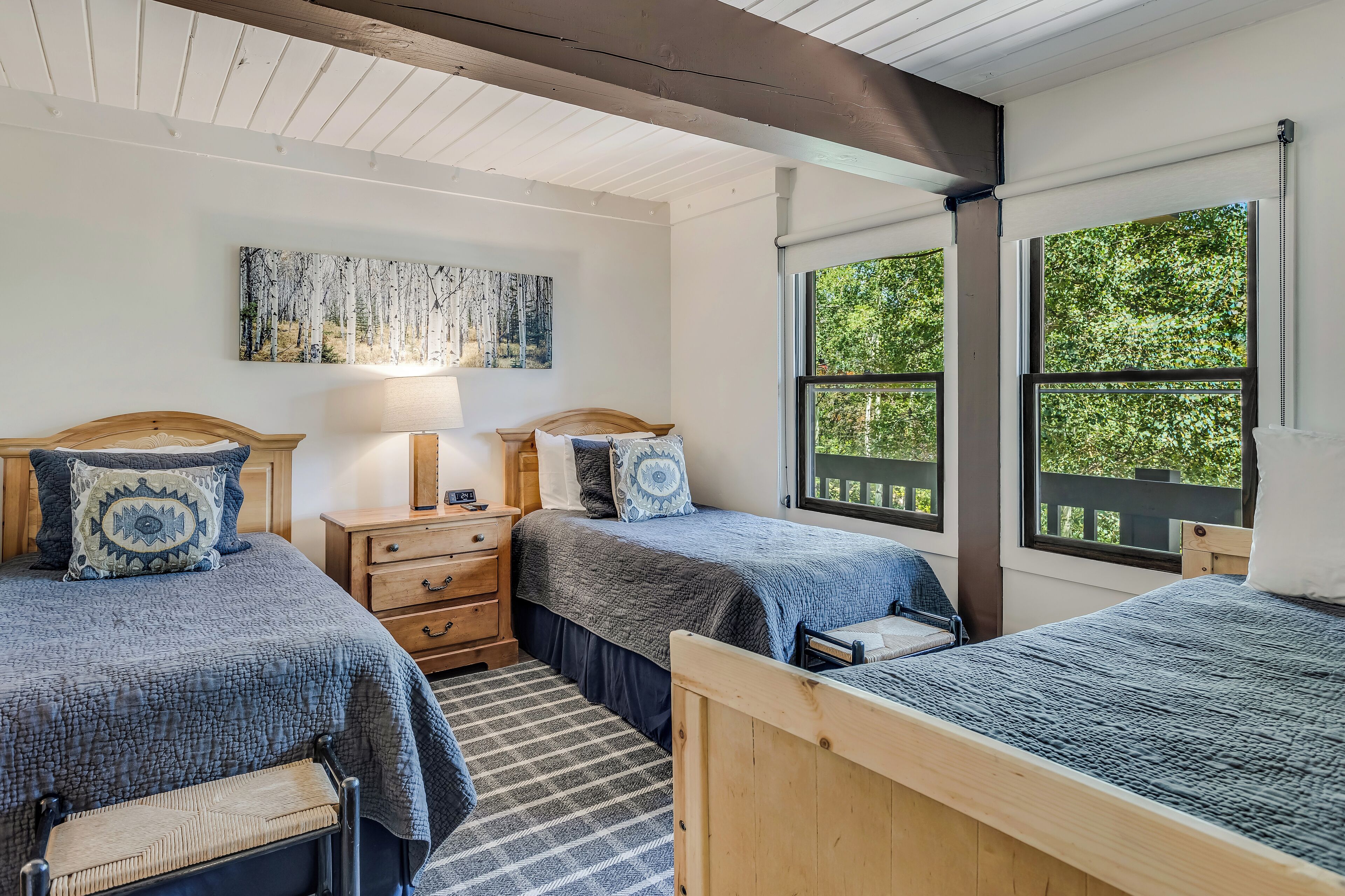 Laurelwood Condominiums Laurelwood Condominiums