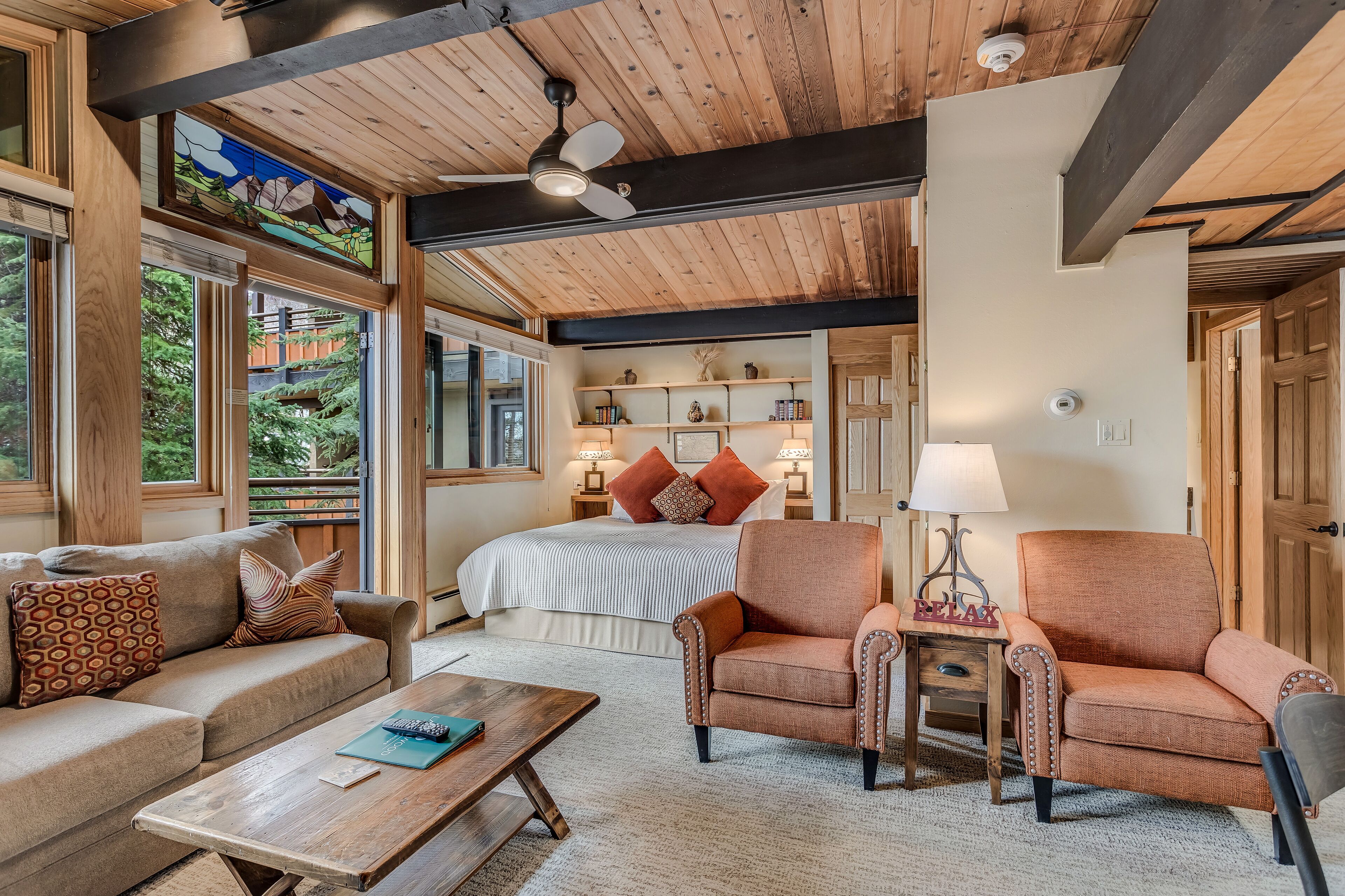 Laurelwood Condominiums Laurelwood Condominiums