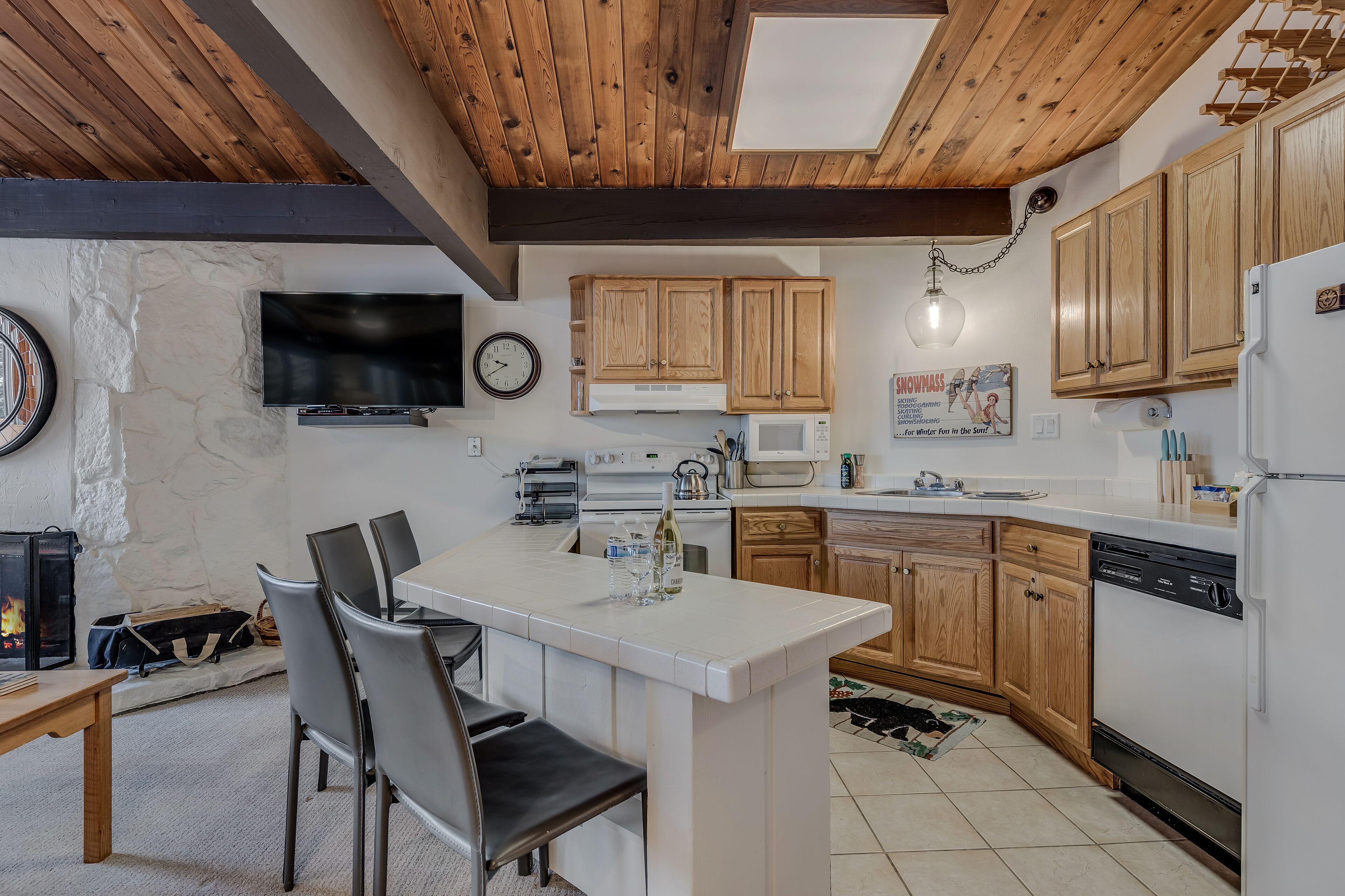Laurelwood Condominiums Laurelwood Condominiums