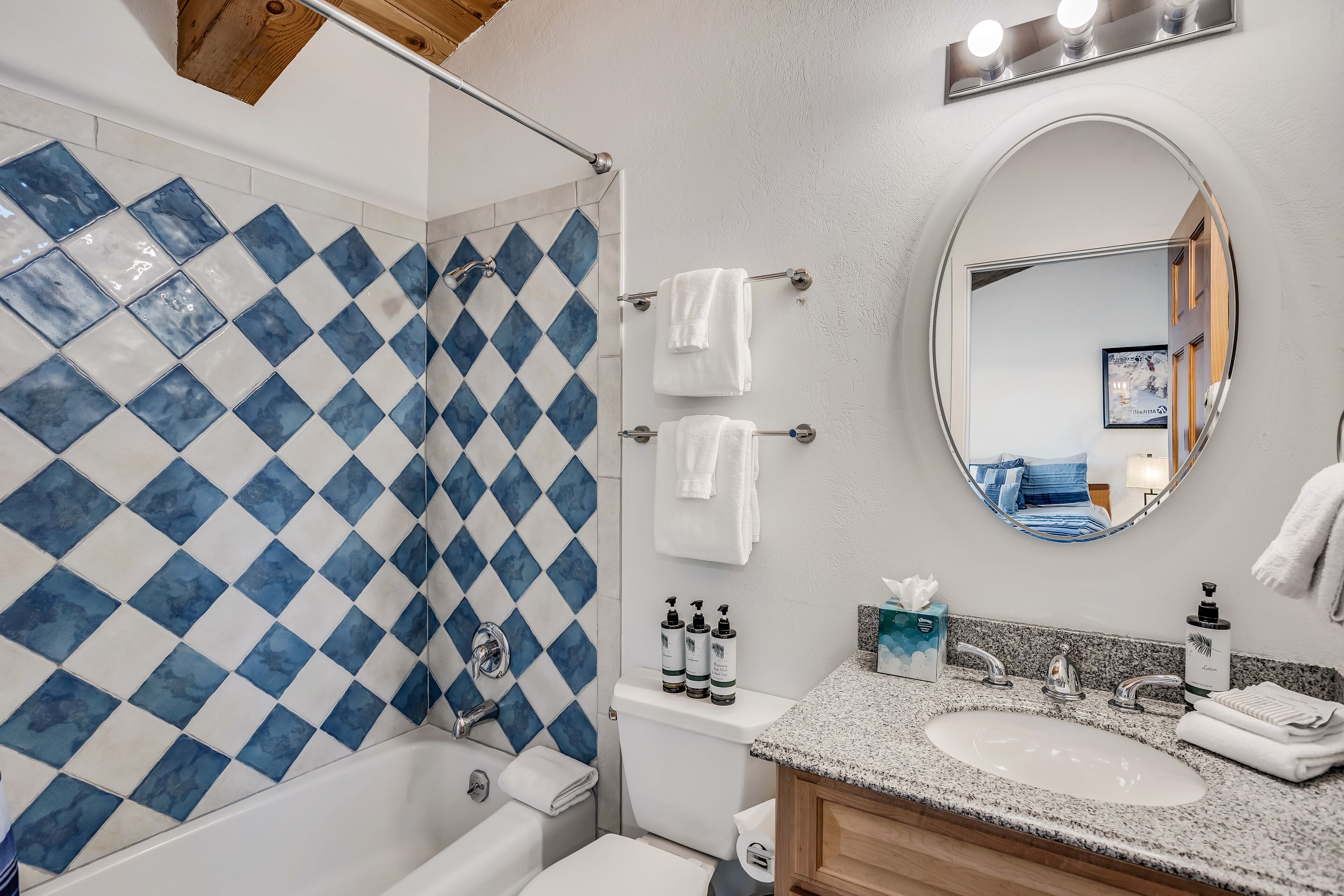 Laurelwood Condominiums Laurelwood Condominiums