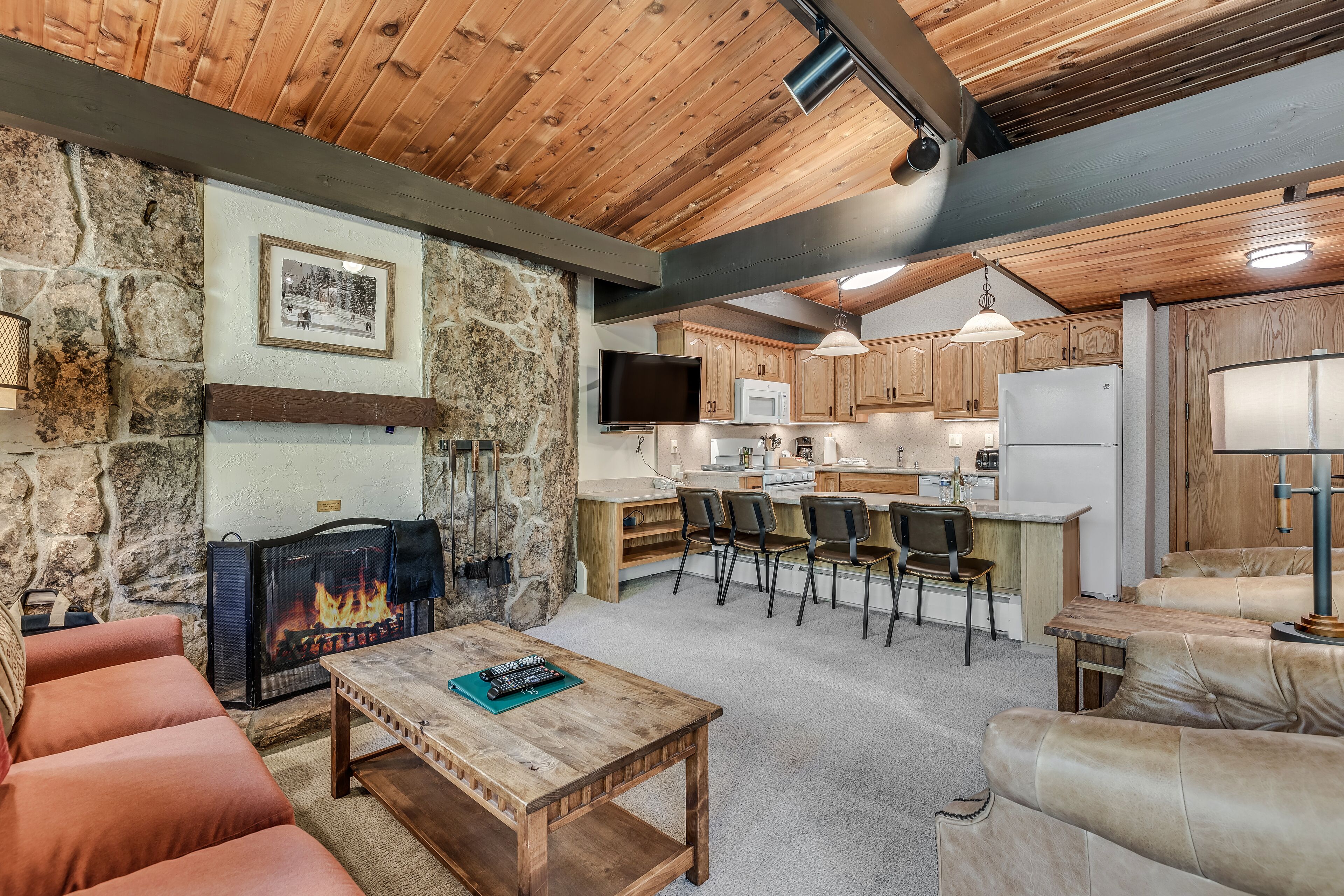 Laurelwood Condominiums Laurelwood Condominiums