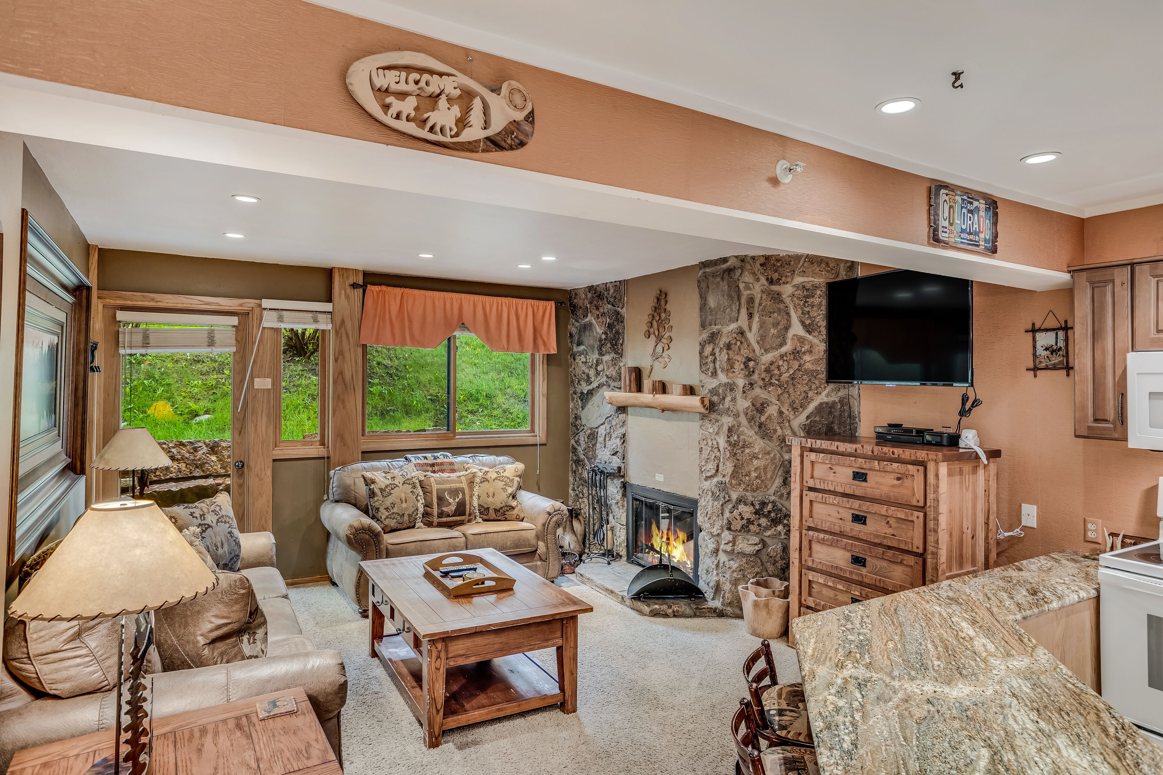 Laurelwood Condominiums Laurelwood Condominiums