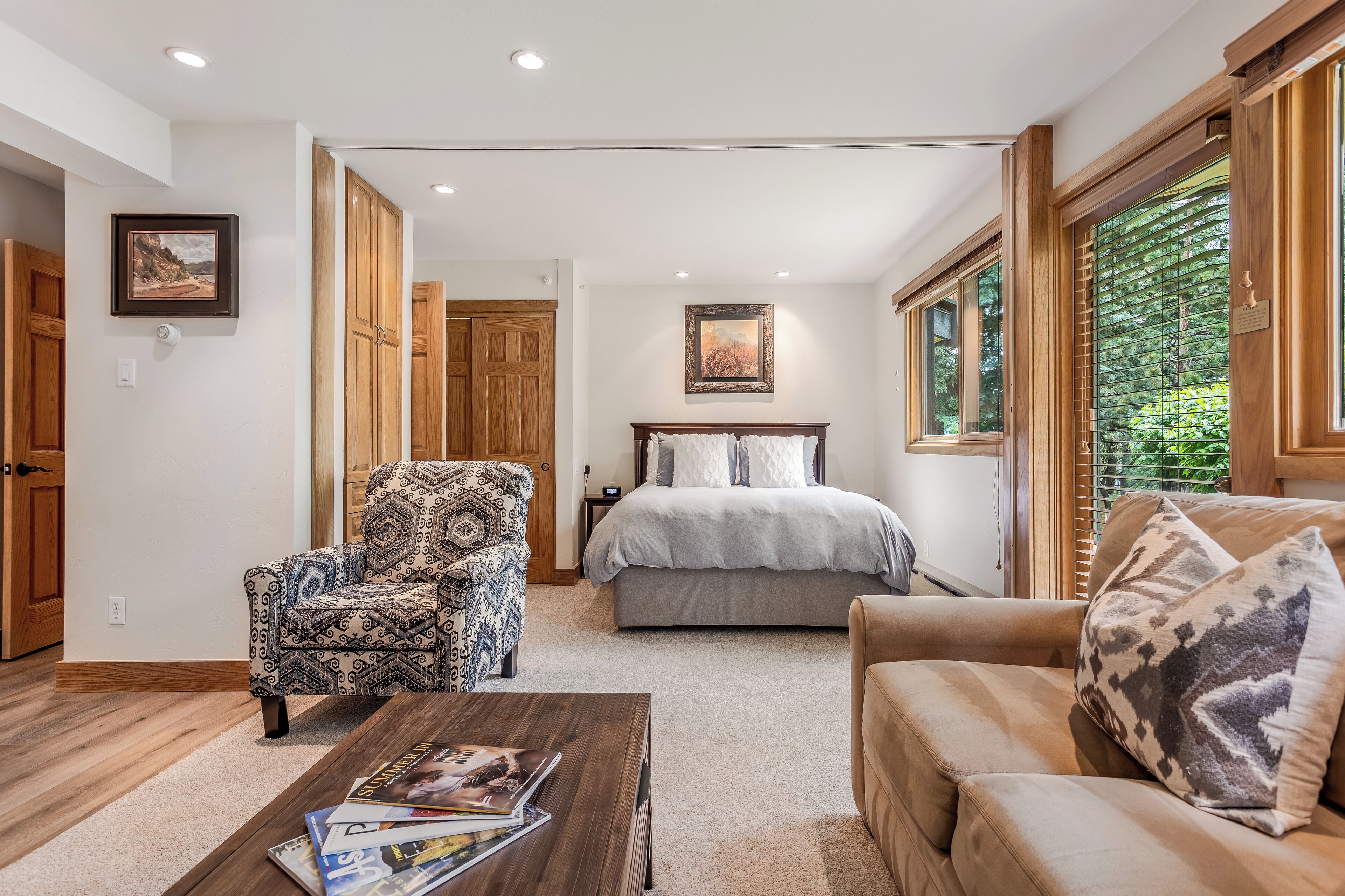 Laurelwood Condominiums Laurelwood Condominiums