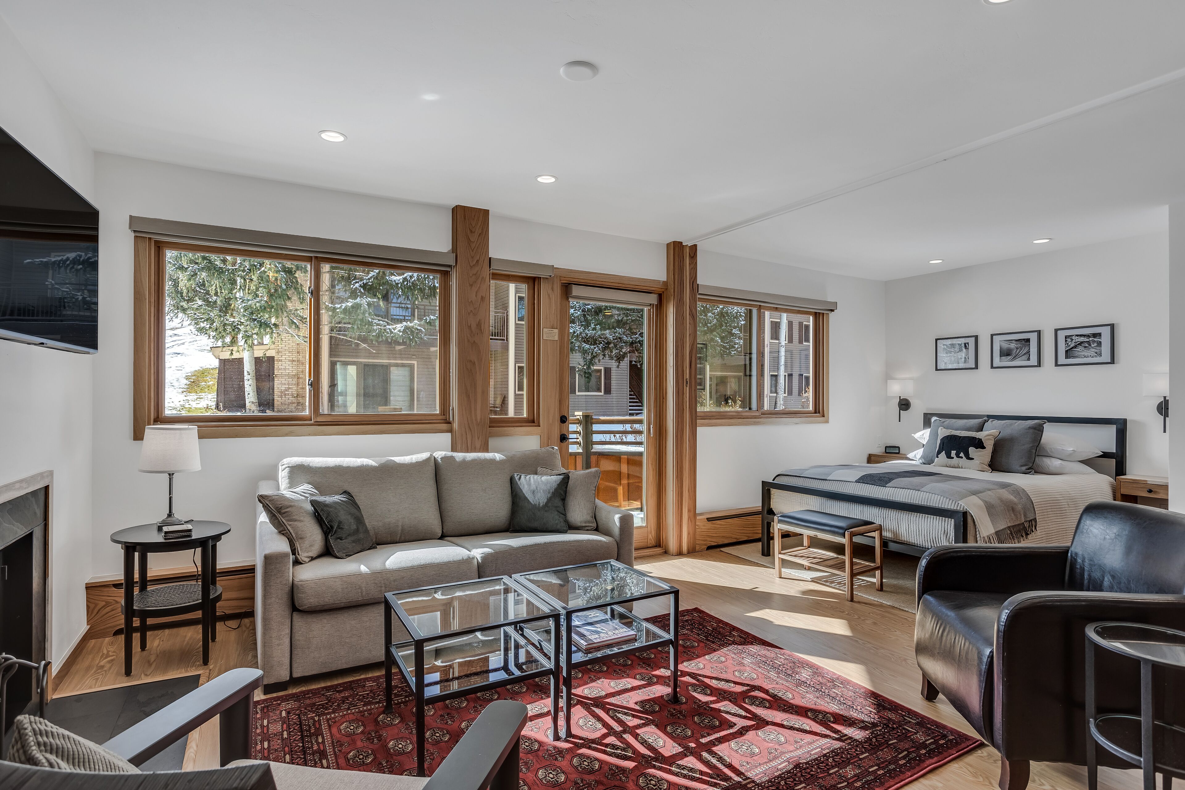Laurelwood Condominiums Laurelwood Condominiums