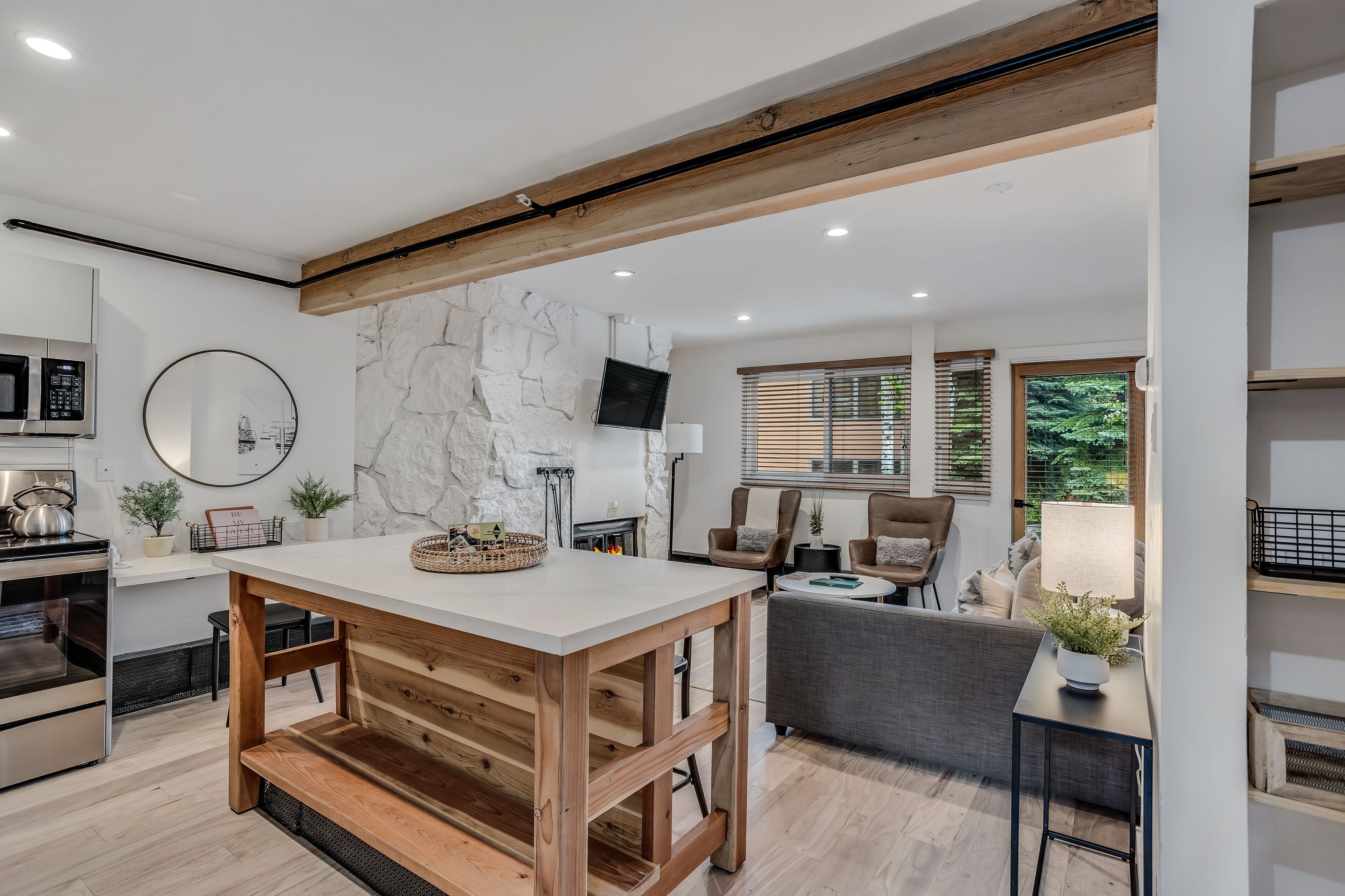 Laurelwood Condominiums Laurelwood Condominiums