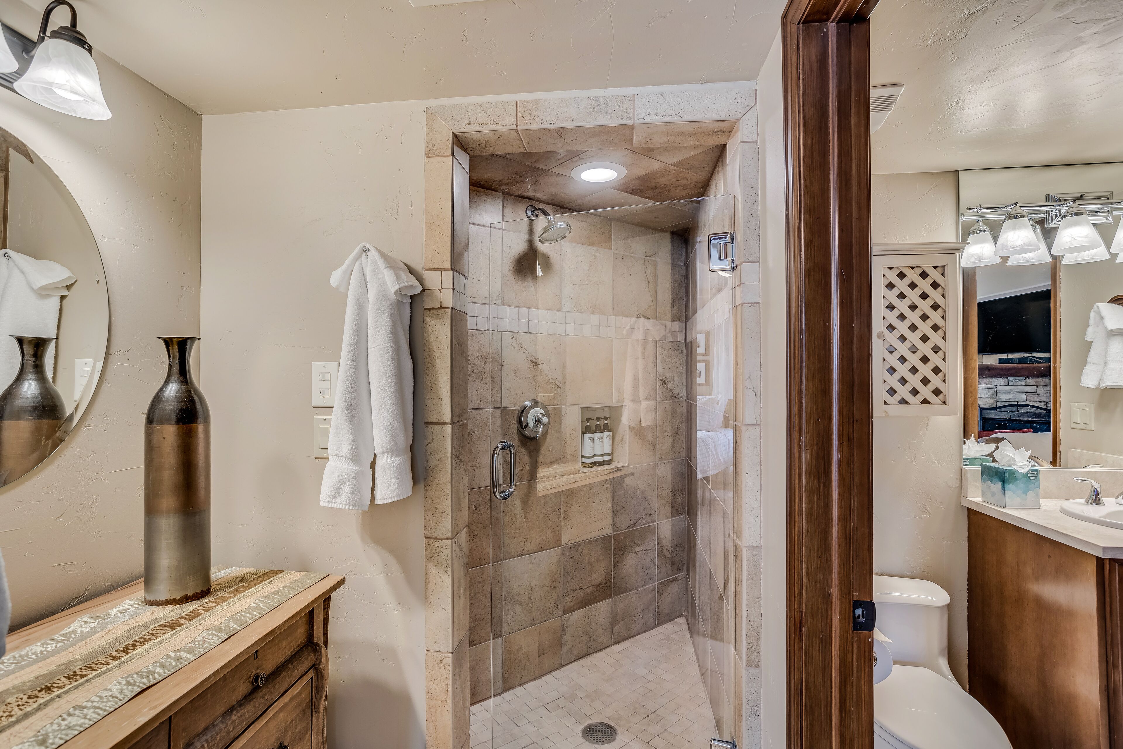 Laurelwood Condominiums Laurelwood Condominiums