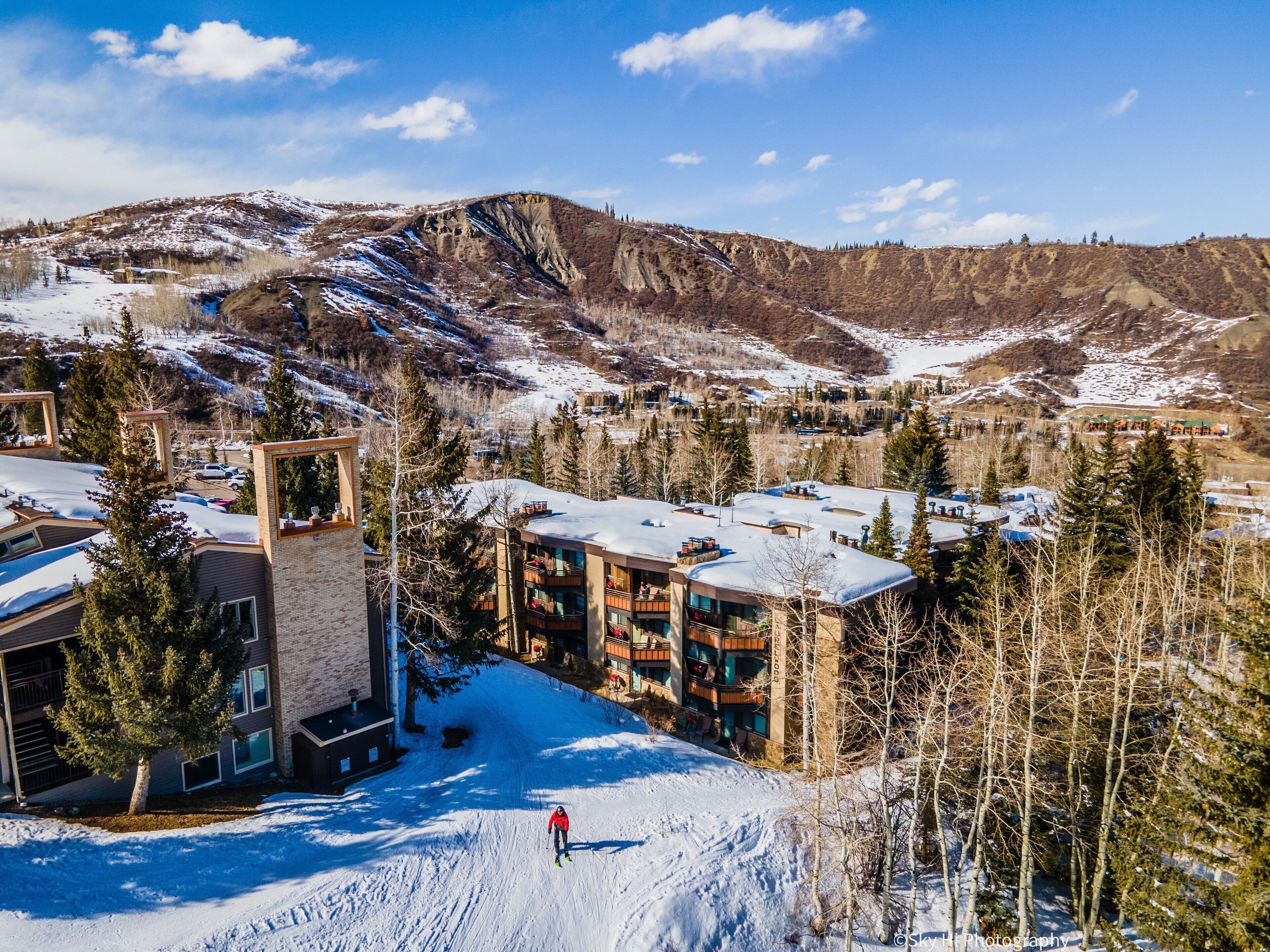 Laurelwood Condominiums Laurelwood Condominiums
