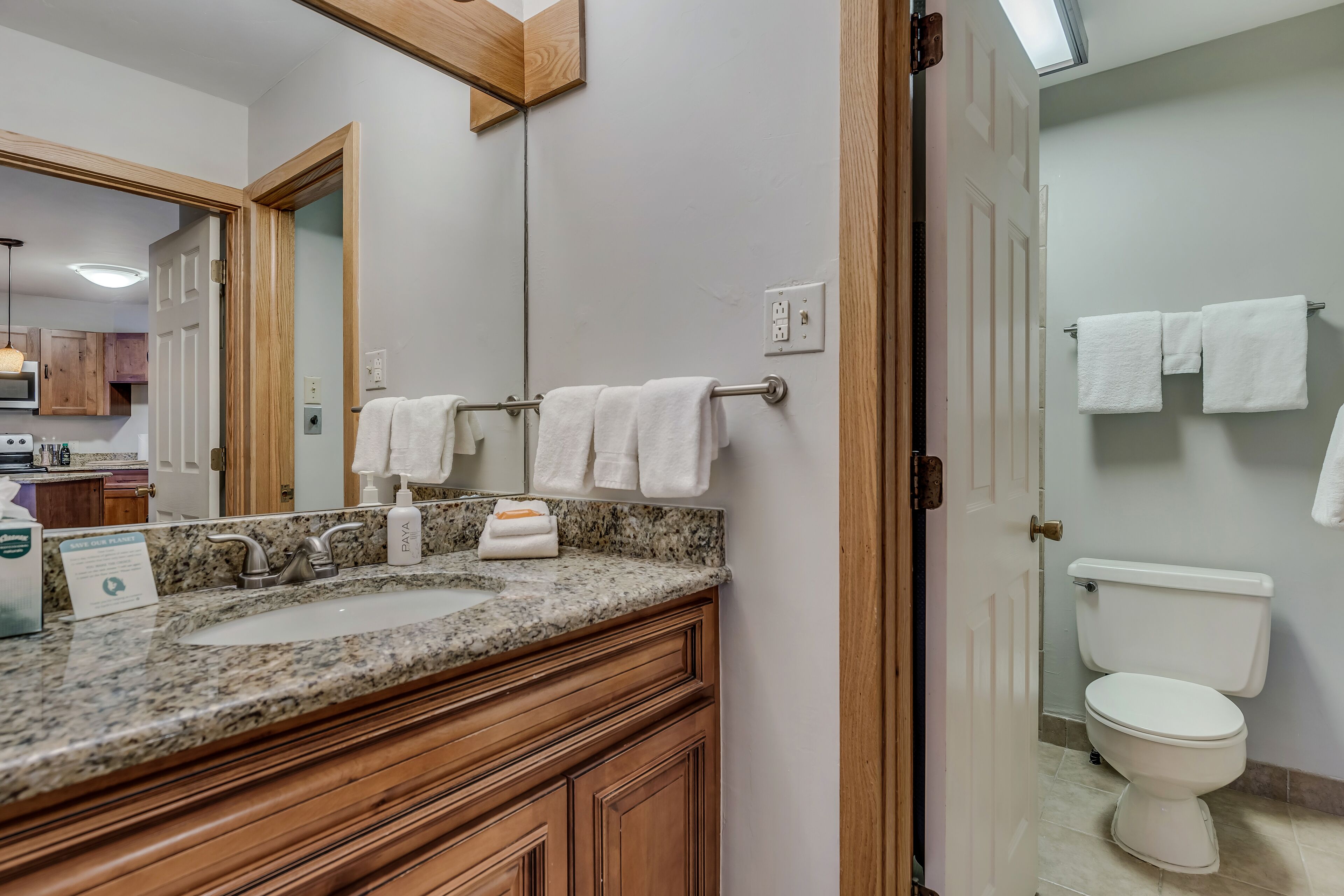 Laurelwood Condominiums Laurelwood Condominiums