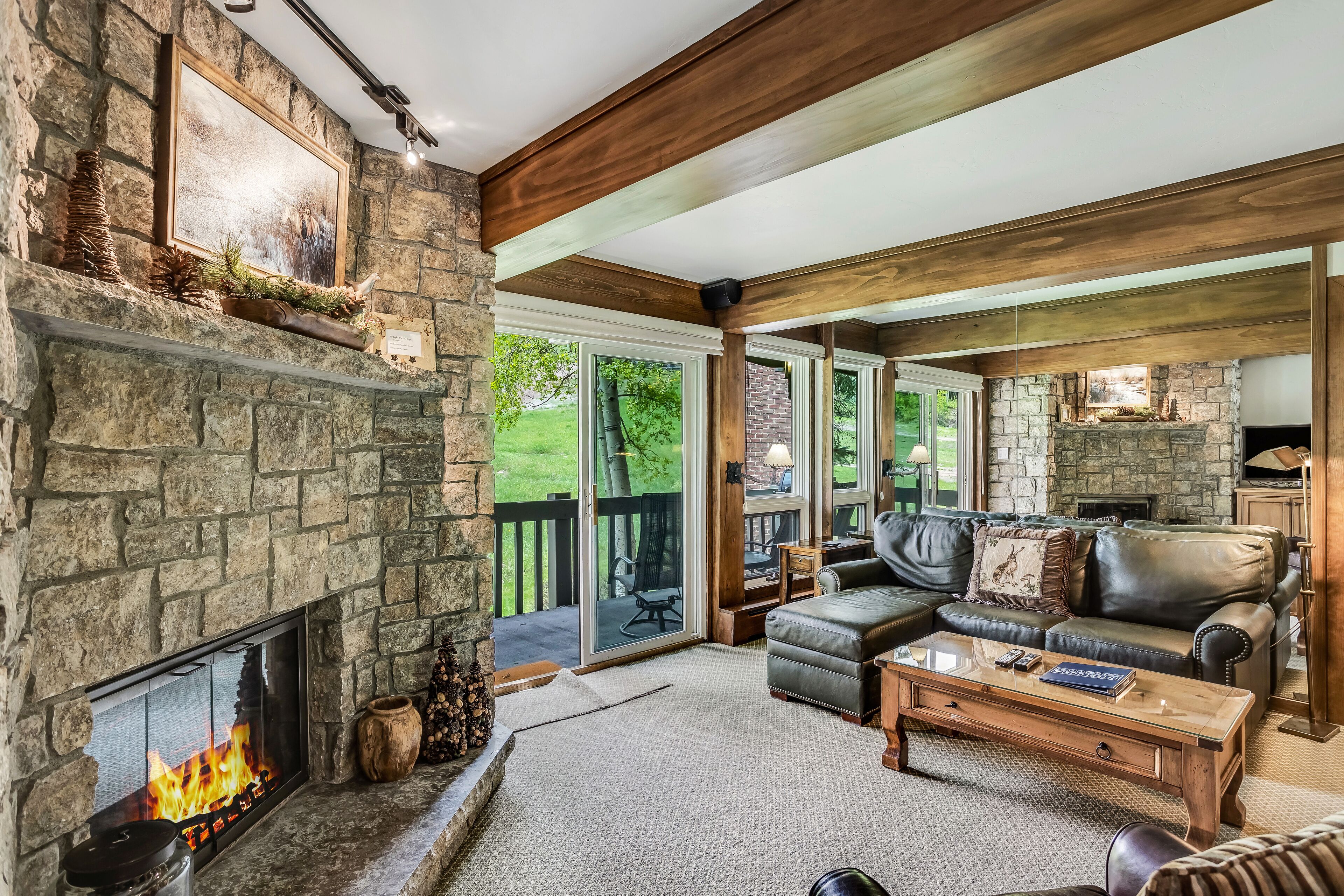 Laurelwood Condominiums Laurelwood Condominiums