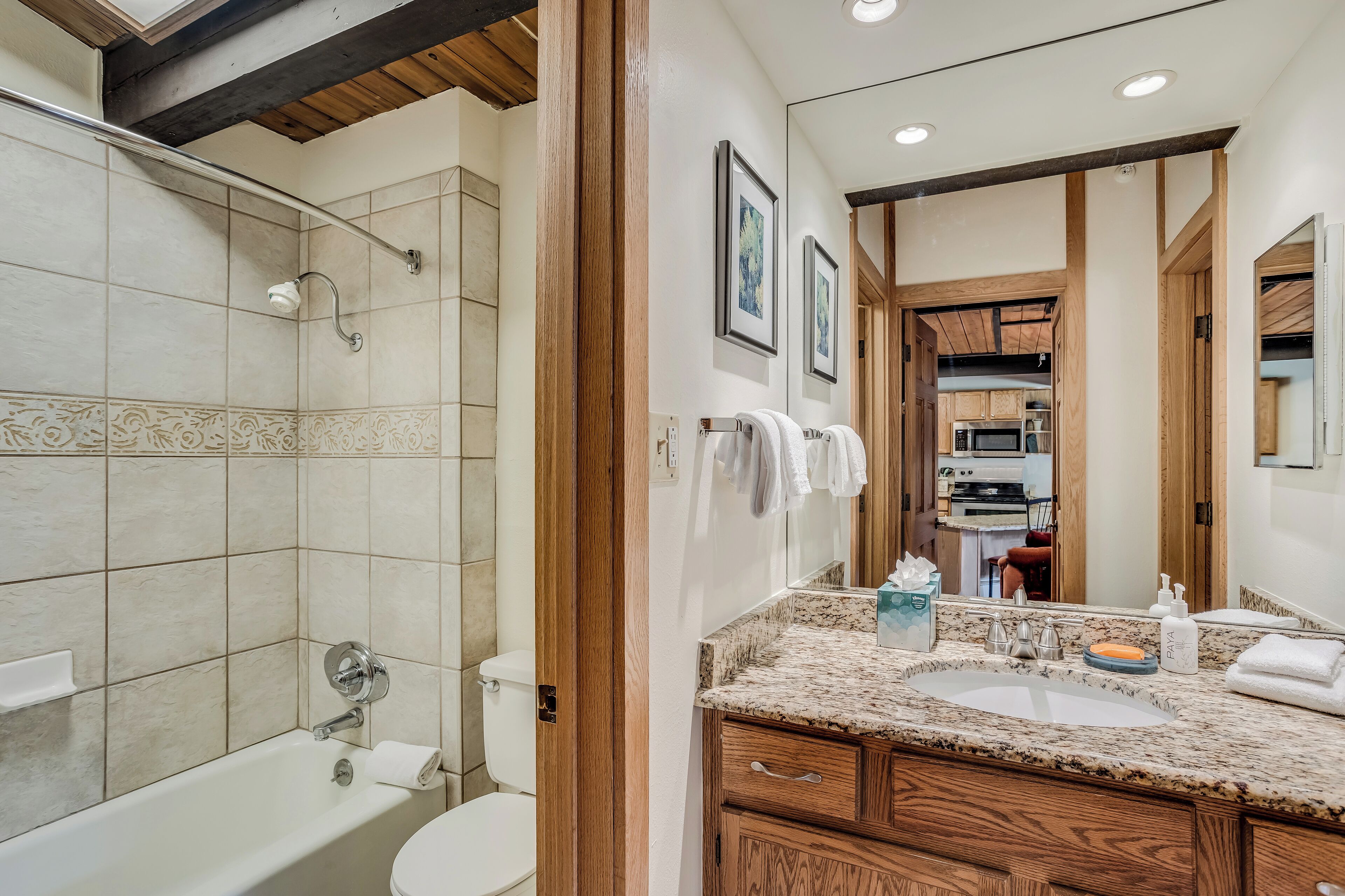 Laurelwood Condominiums Laurelwood Condominiums