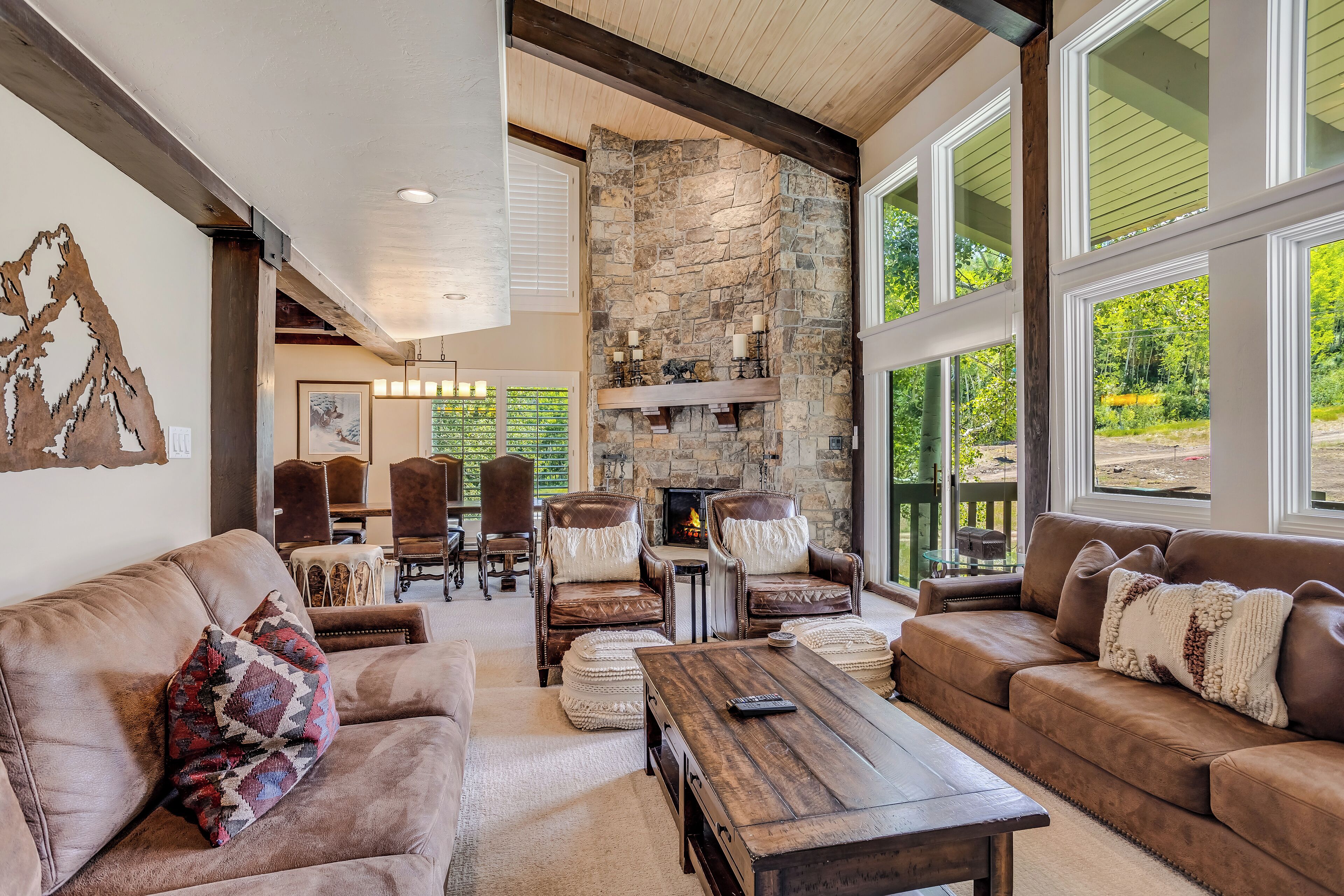 Laurelwood Condominiums Laurelwood Condominiums