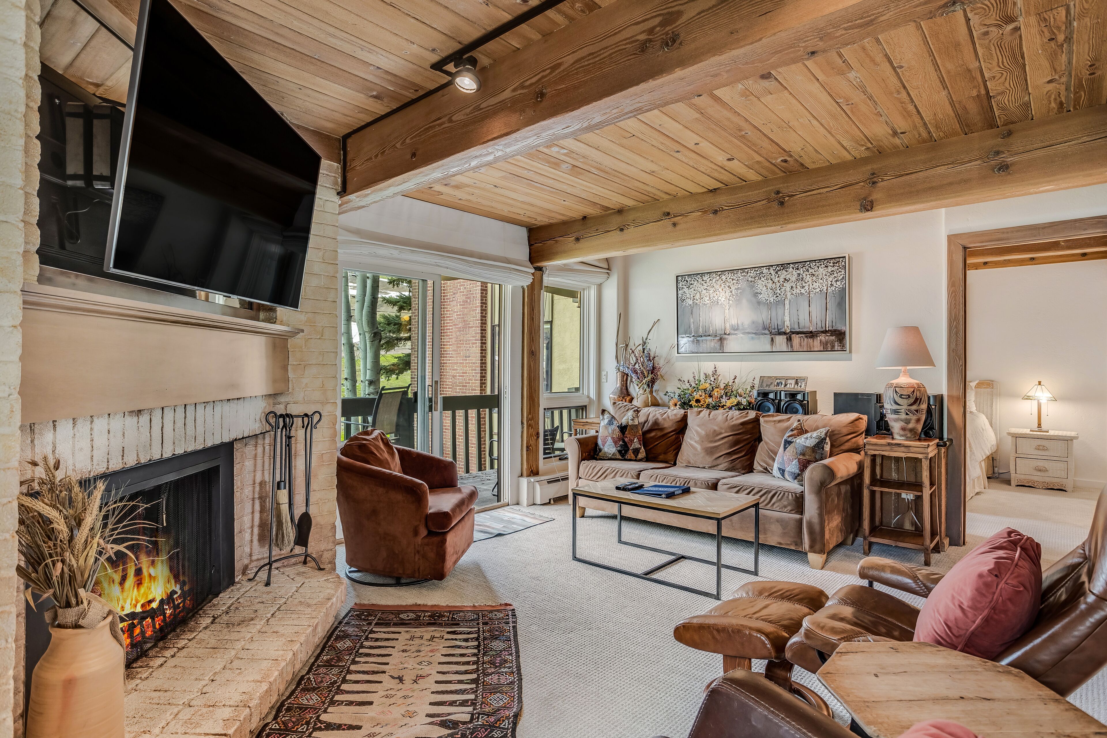 Laurelwood Condominiums Laurelwood Condominiums