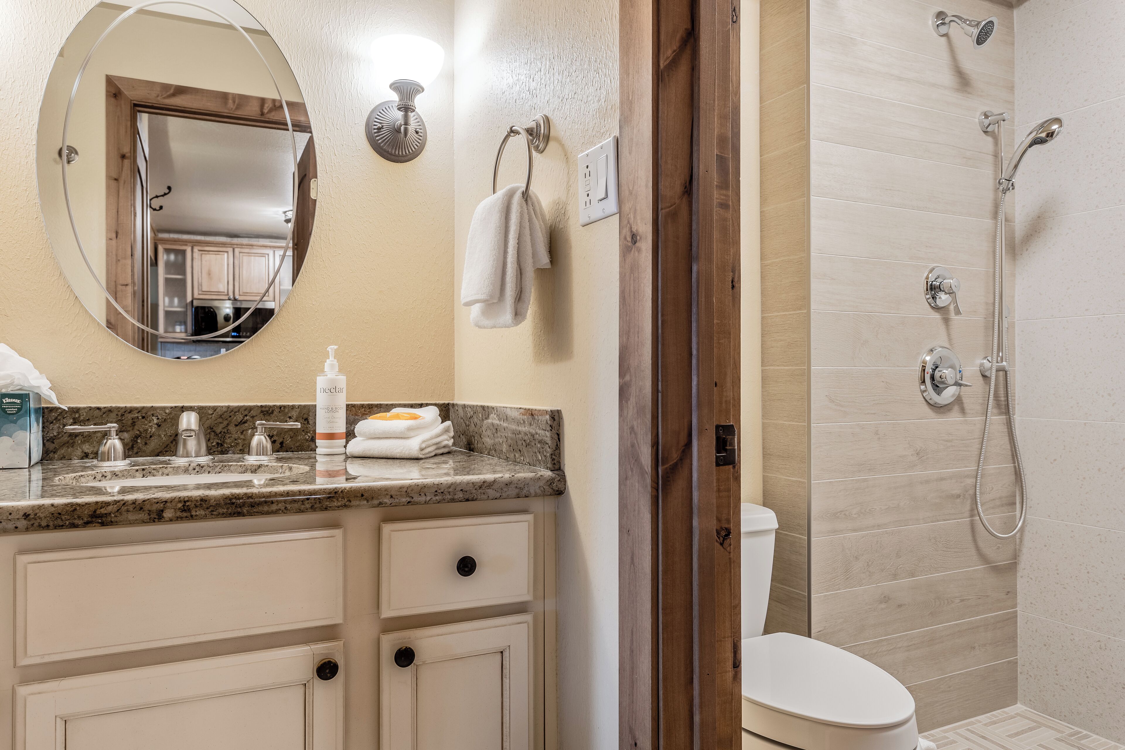 Laurelwood Condominiums Laurelwood Condominiums