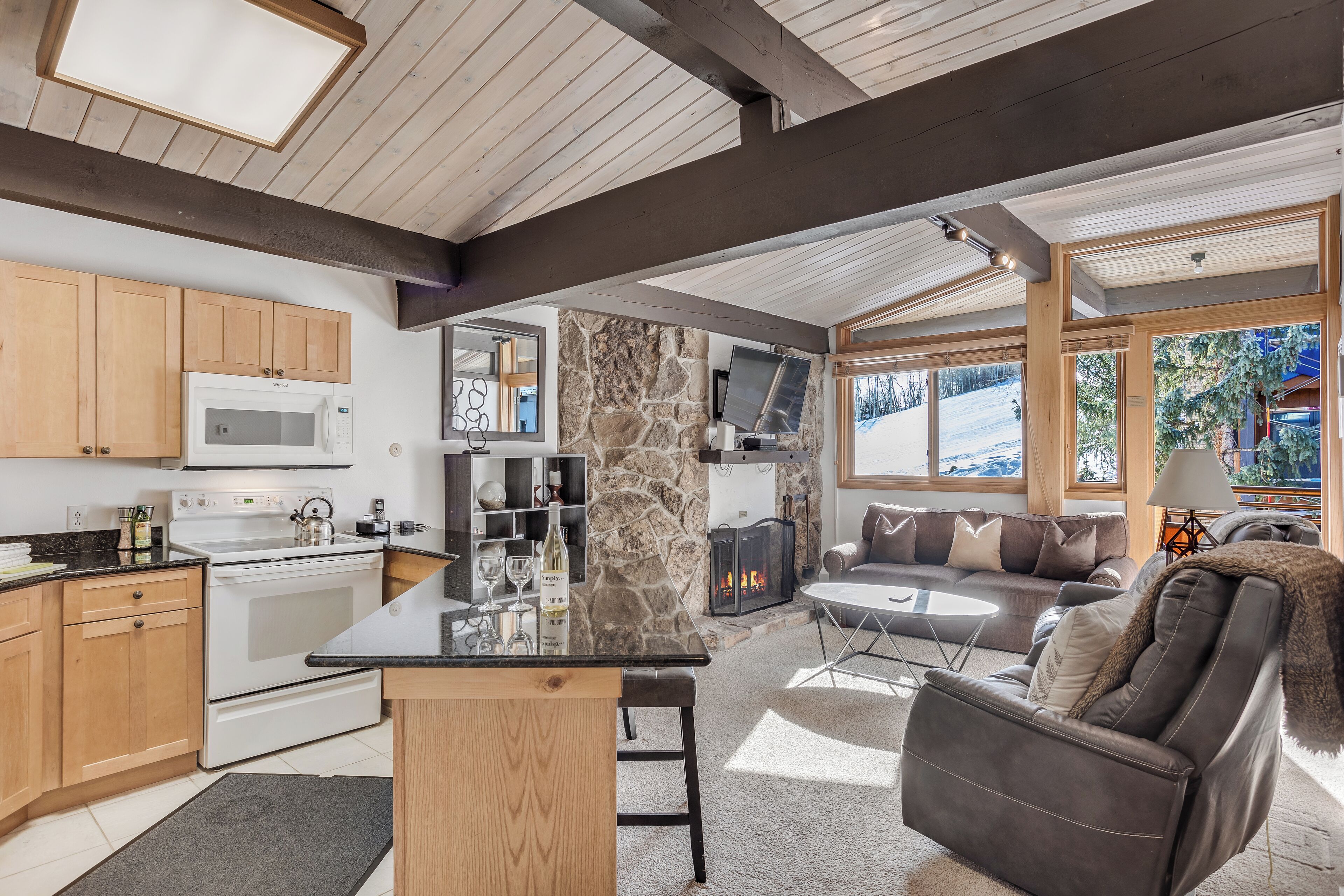 Laurelwood Condominiums Laurelwood Condominiums