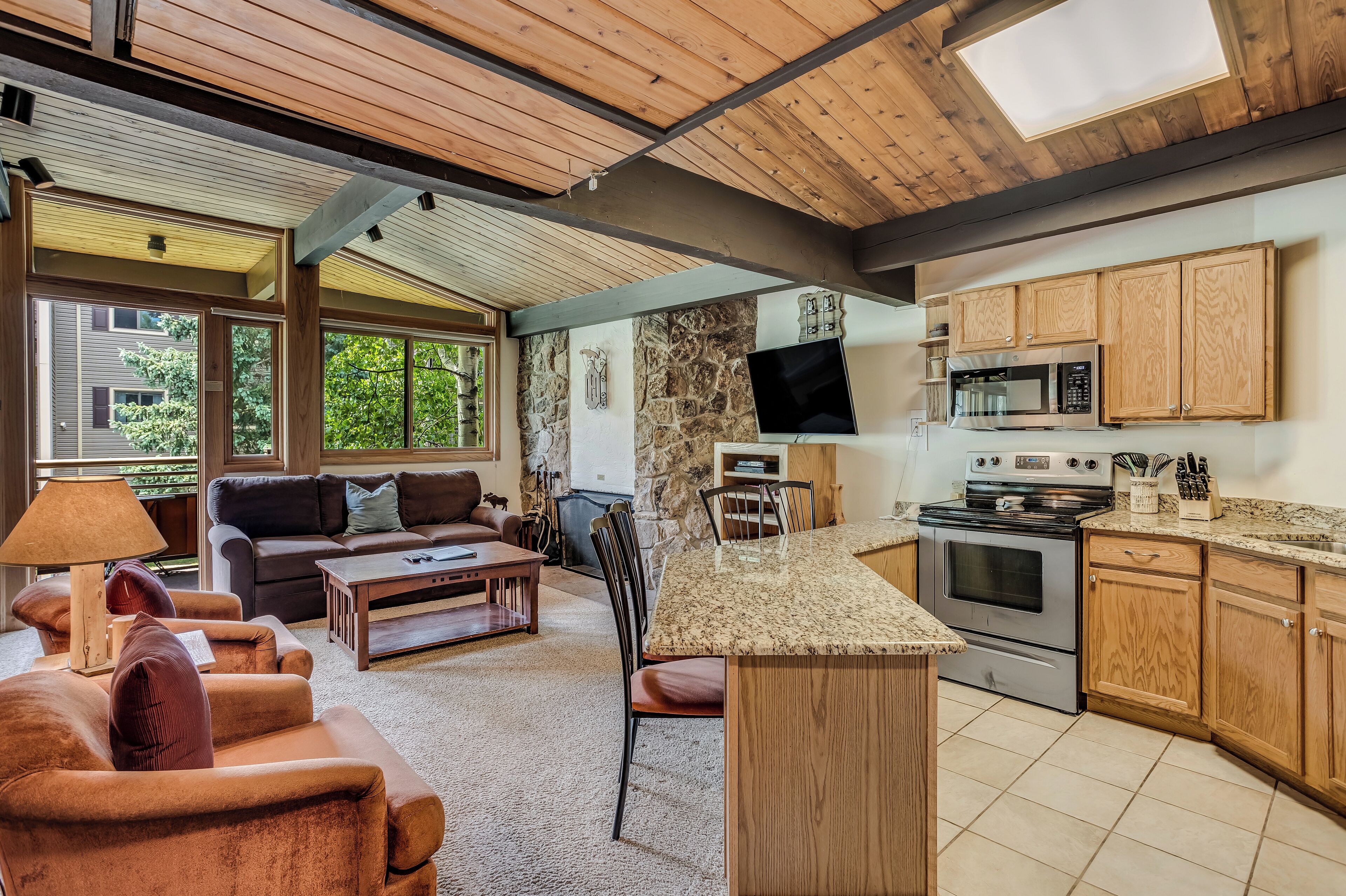 Laurelwood Condominiums Laurelwood Condominiums