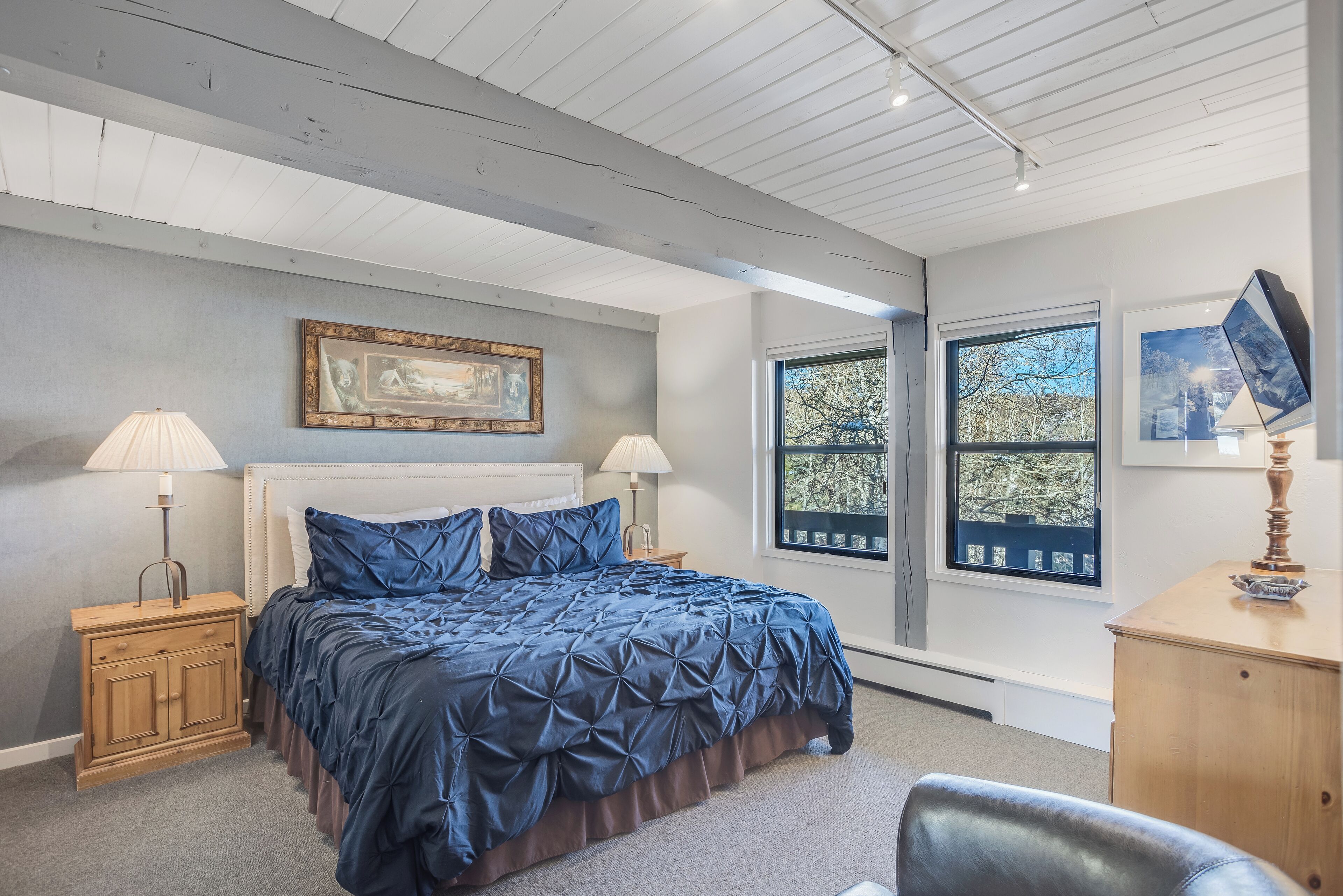 Laurelwood Condominiums Laurelwood Condominiums