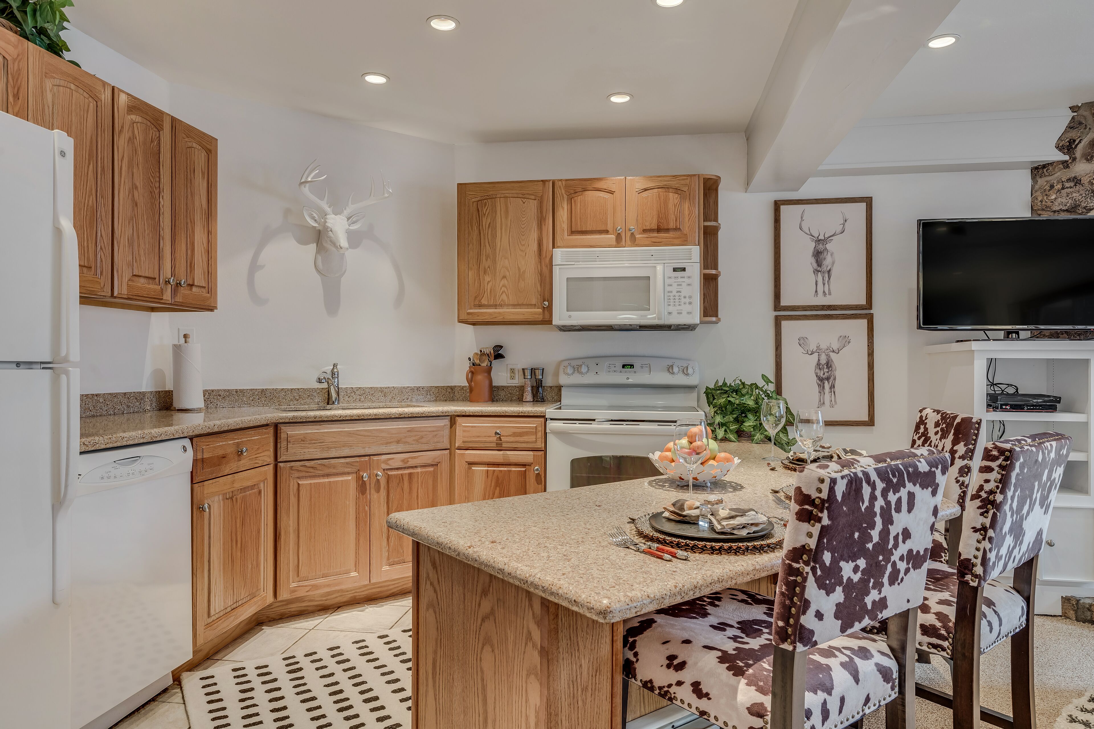 Laurelwood Condominiums Laurelwood Condominiums