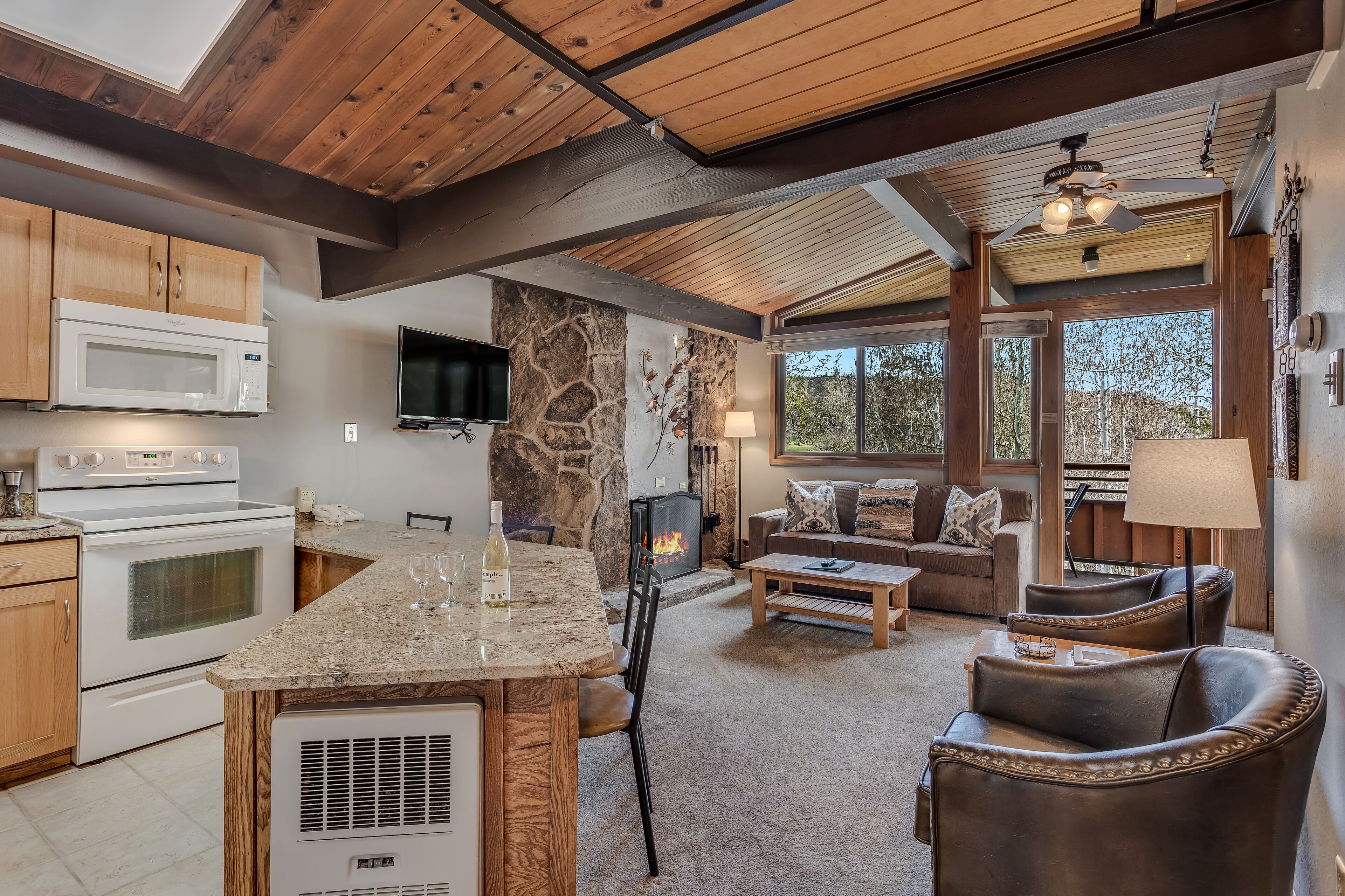 Laurelwood Condominiums Laurelwood Condominiums