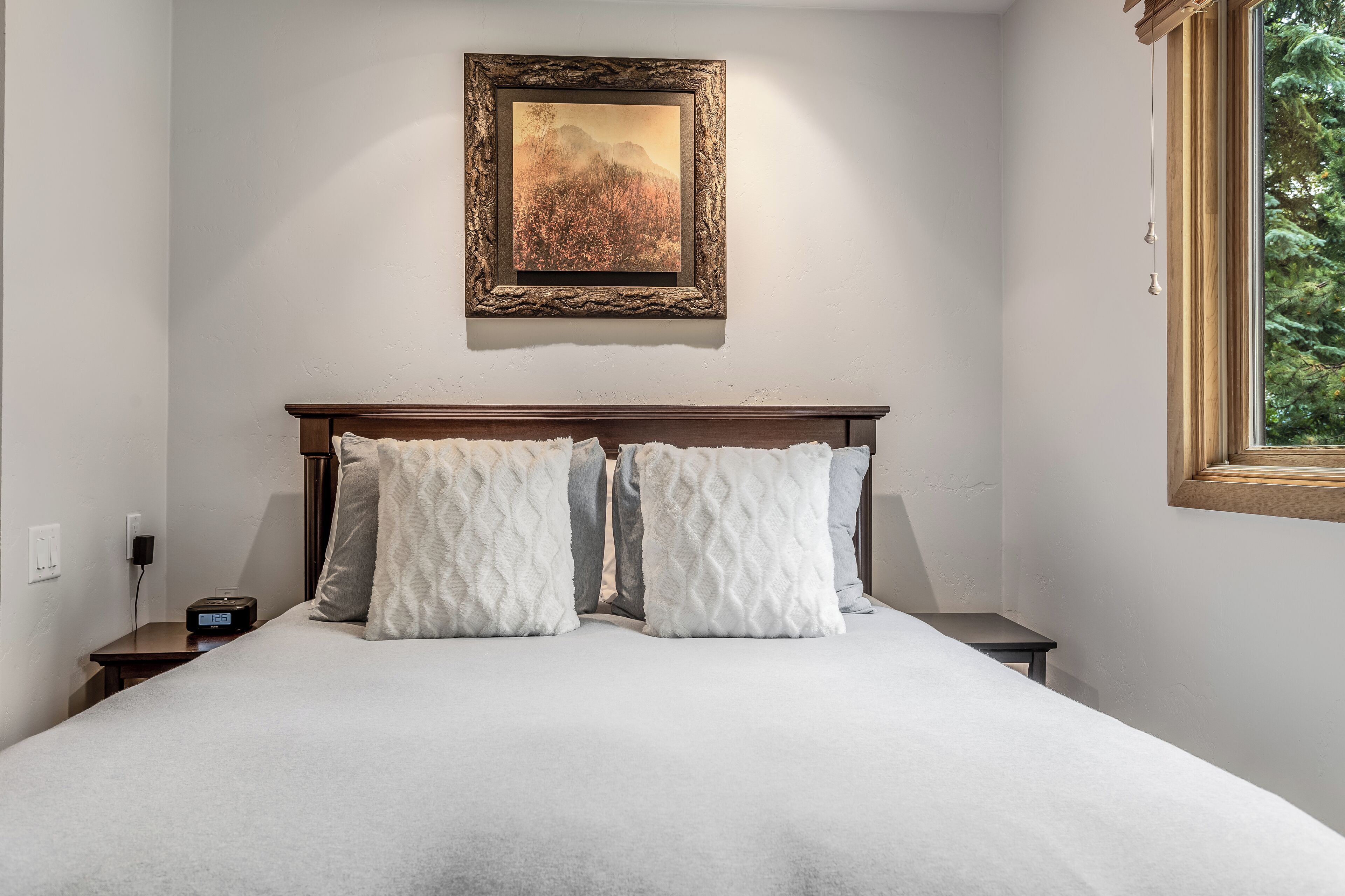 Laurelwood Condominiums Laurelwood Condominiums
