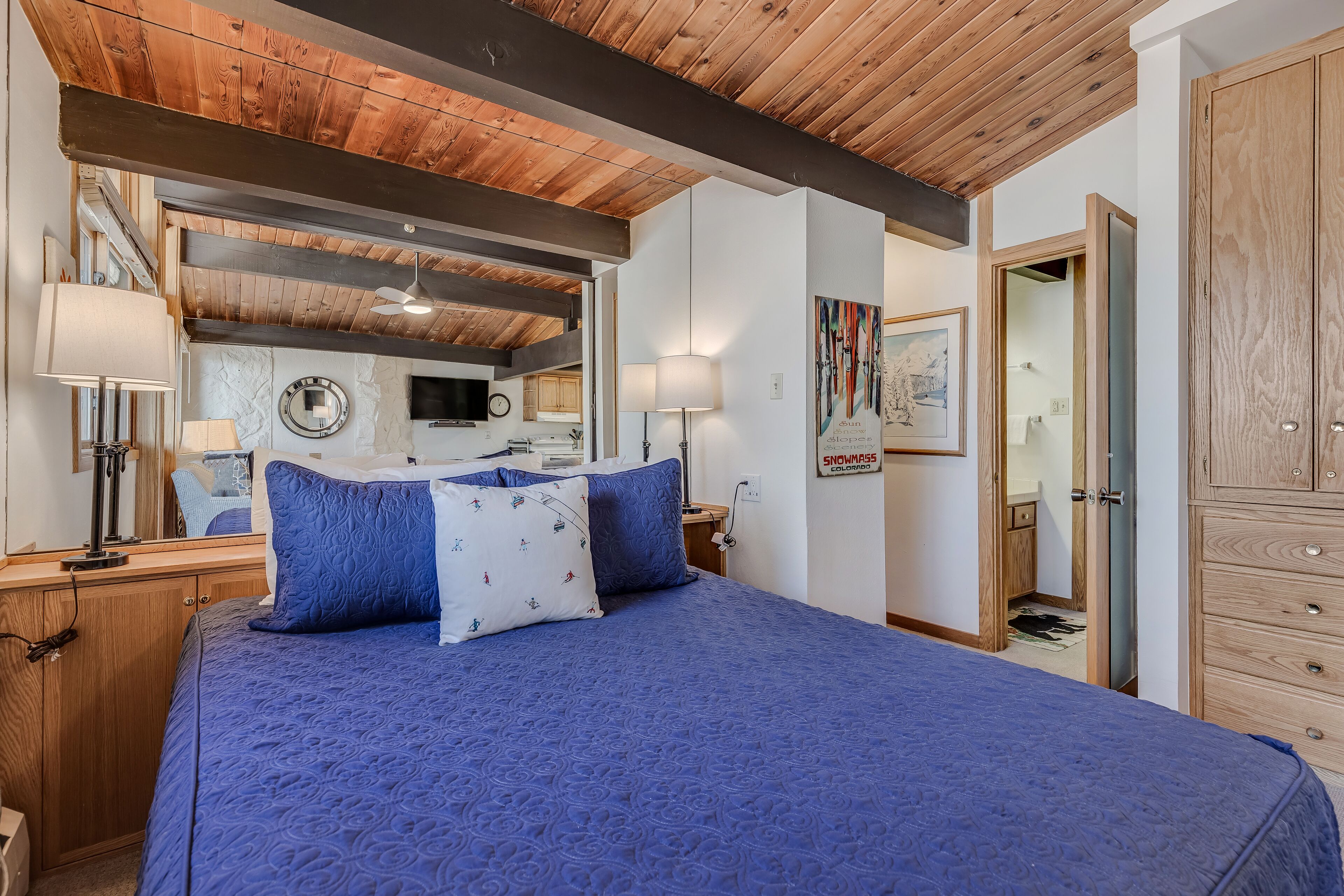 Laurelwood Condominiums Laurelwood Condominiums