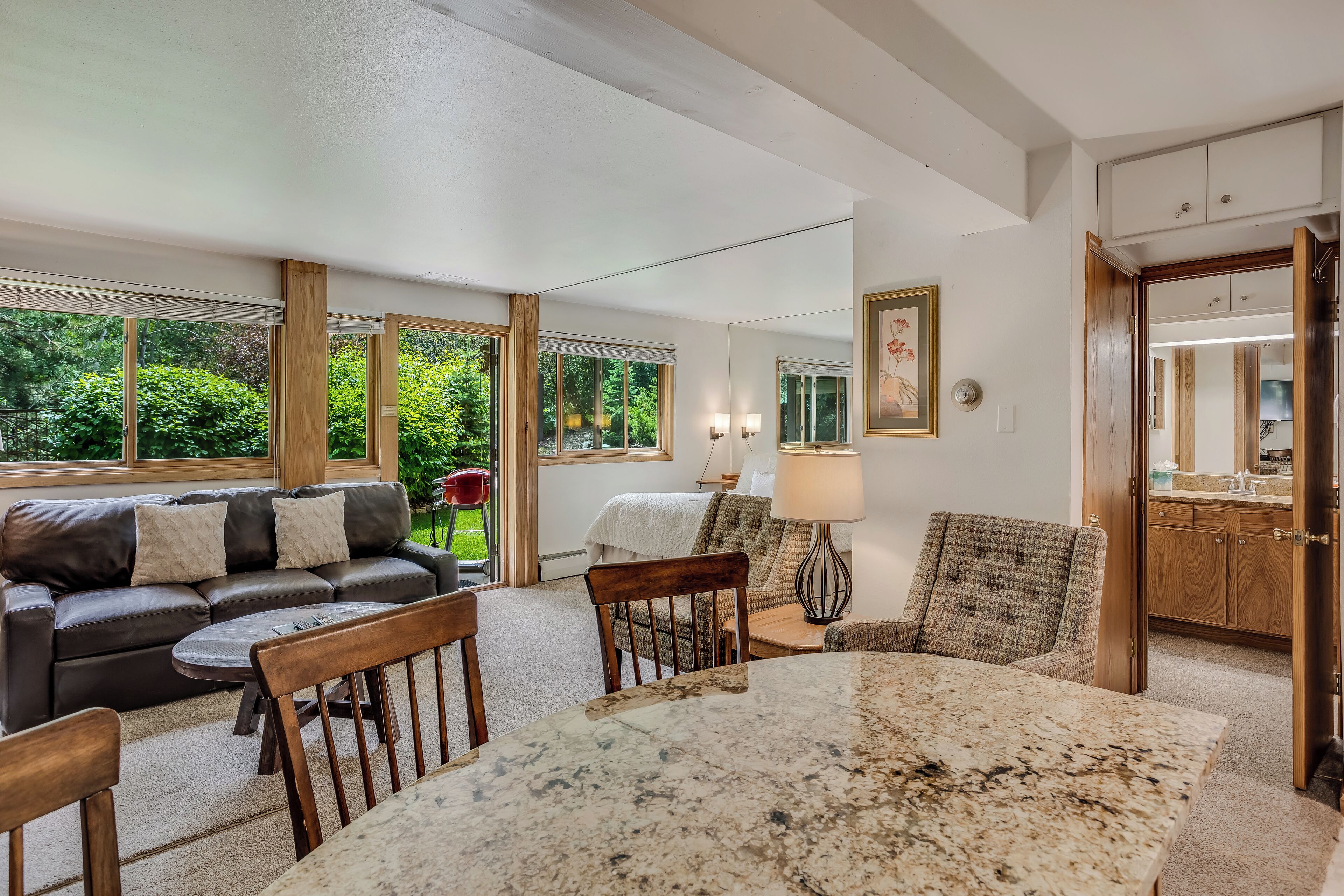 Laurelwood Condominiums Laurelwood Condominiums
